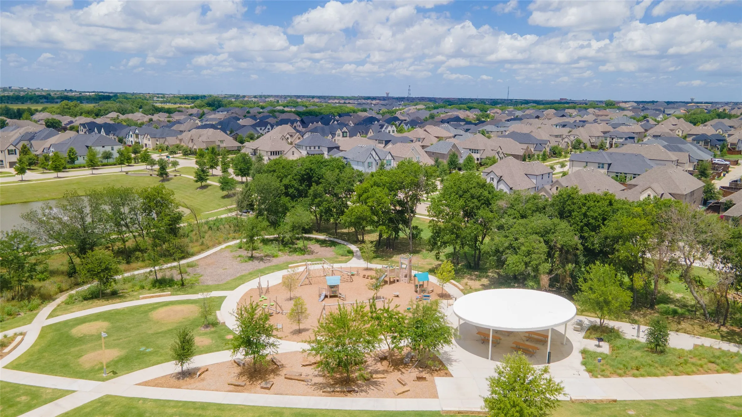 Single Family Residence For Sale in Collin County , 15849 Peppertree Road, Frisco, Texas 75035, 4 Bedroom, 4 Bathroom, 3 Garage spaces, 3,718 Sqft, built in 2020, mls#21294464, Real Estate Agent in Frisco, Homes For Sale in Collin county, Homes For Sale in Frisco, Realtor in Frisco Texas, Real Estate Brokerage Independent Realty Texas, Luminita Cordes Realtor