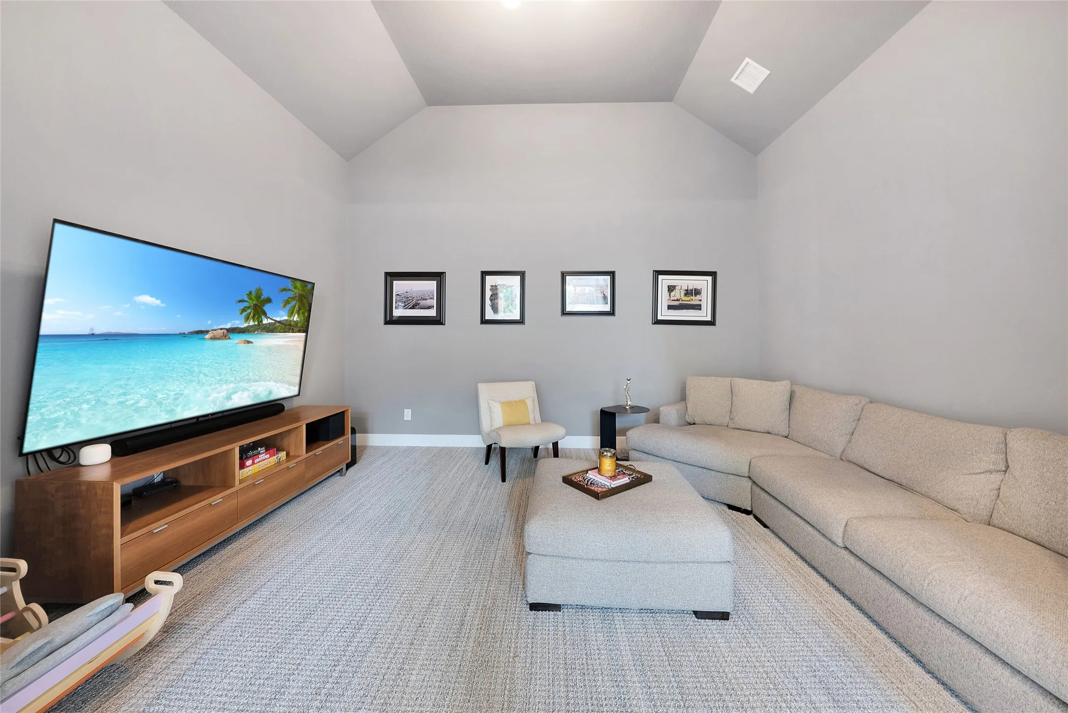 Single Family Residence For Sale in Collin County , 15849 Peppertree Road, Frisco, Texas 75035, 4 Bedroom, 4 Bathroom, 3 Garage spaces, 3,718 Sqft, built in 2020, mls#21294464, Real Estate Agent in Frisco, Homes For Sale in Collin county, Homes For Sale in Frisco, Realtor in Frisco Texas, Real Estate Brokerage Independent Realty Texas, Luminita Cordes Realtor