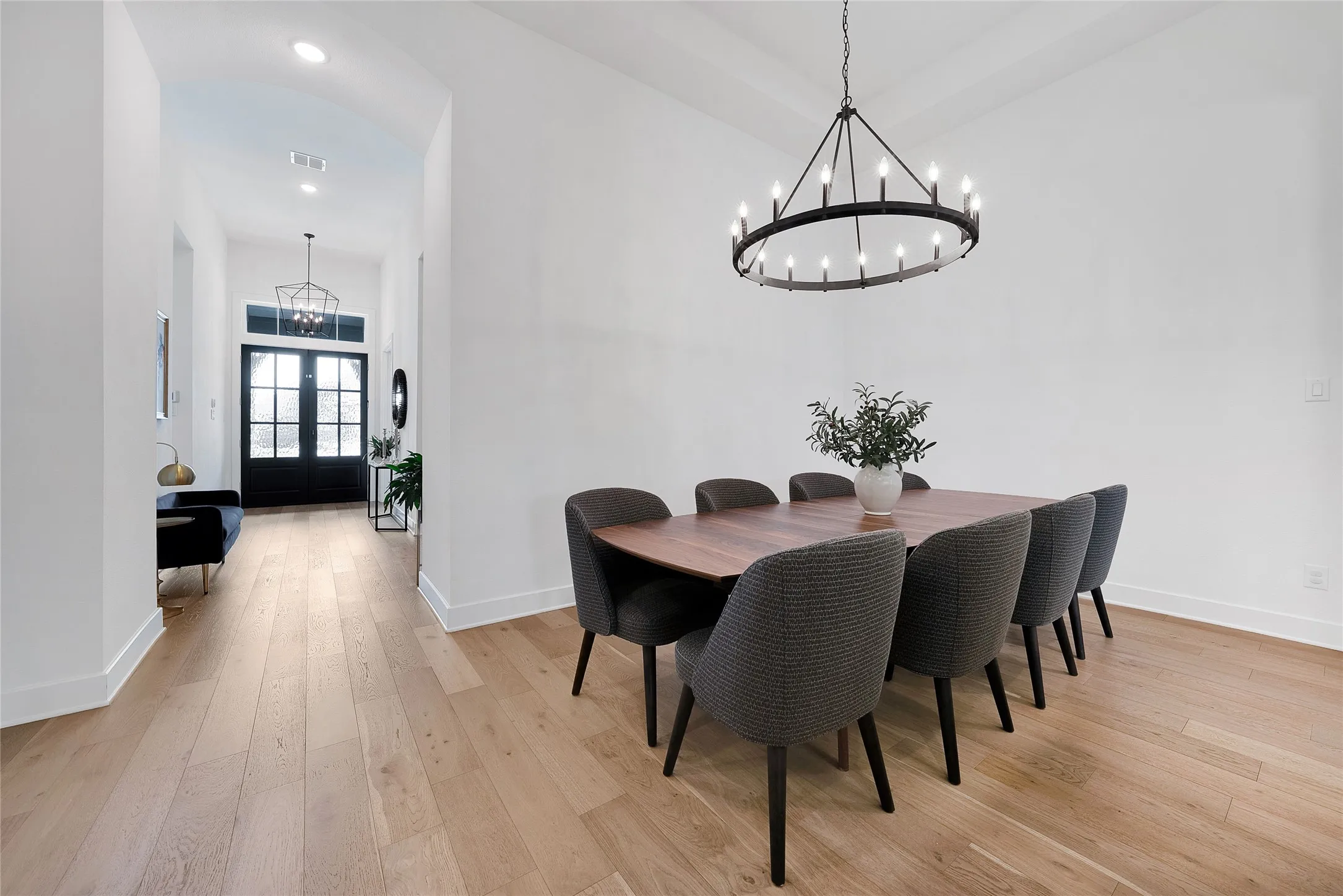 Single Family Residence For Sale in Collin County , 15849 Peppertree Road, Frisco, Texas 75035, 4 Bedroom, 4 Bathroom, 3 Garage spaces, 3,718 Sqft, built in 2020, mls#21294464, Real Estate Agent in Frisco, Homes For Sale in Collin county, Homes For Sale in Frisco, Realtor in Frisco Texas, Real Estate Brokerage Independent Realty Texas, Luminita Cordes Realtor