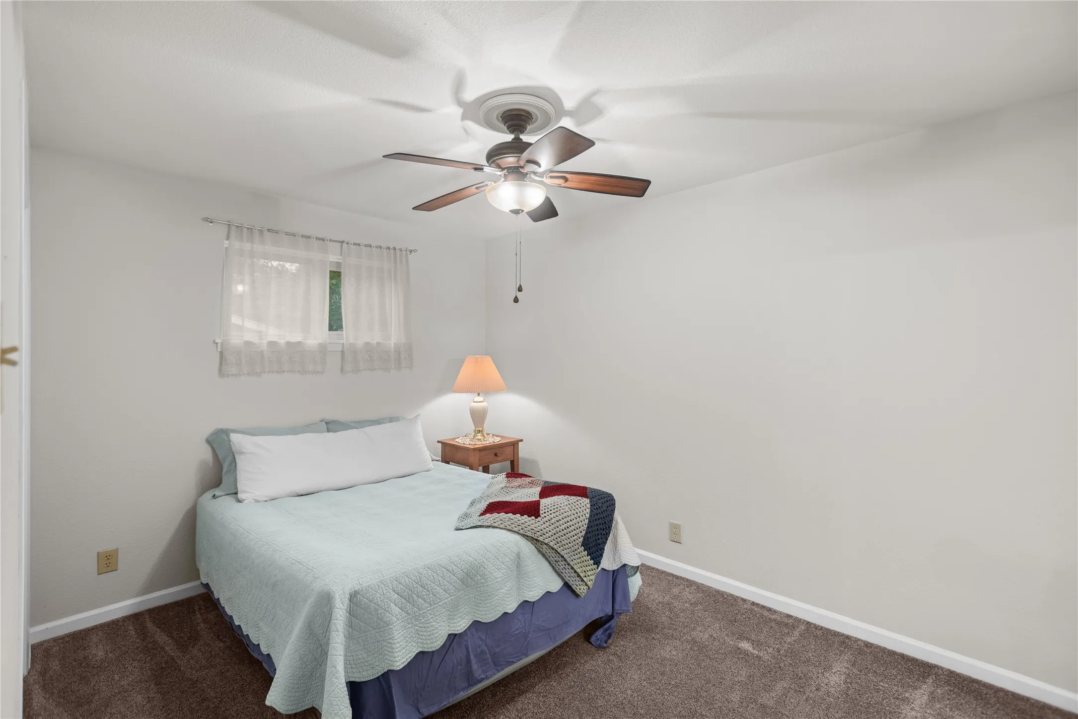 Single Family Residence For Sale in Grayson County , 605 S Ricketts Street, Sherman, Texas 75092, 3 Bedroom, 2 Bathroom, Garage spaces, 1,230 Sqft, built in 1965, mls#21302612, Real Estate Agent in Sherman, Homes For Sale in Grayson county, Homes For Sale in Sherman, Realtor in Sherman Texas, Real Estate Brokerage Independent Realty Texas, Luminita Cordes Realtor