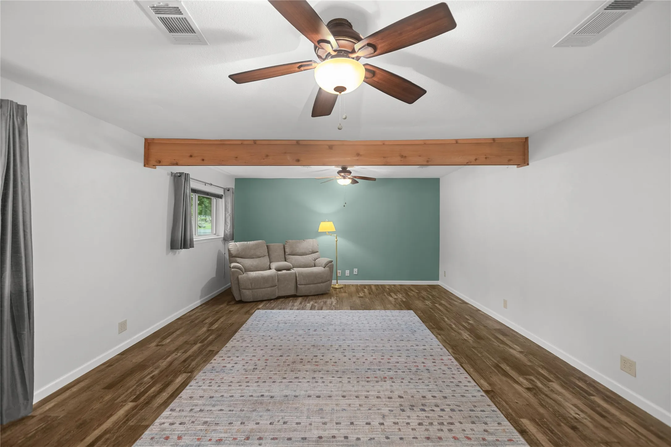Single Family Residence For Sale in Grayson County , 605 S Ricketts Street, Sherman, Texas 75092, 3 Bedroom, 2 Bathroom, Garage spaces, 1,230 Sqft, built in 1965, mls#21302612, Real Estate Agent in Sherman, Homes For Sale in Grayson county, Homes For Sale in Sherman, Realtor in Sherman Texas, Real Estate Brokerage Independent Realty Texas, Luminita Cordes Realtor