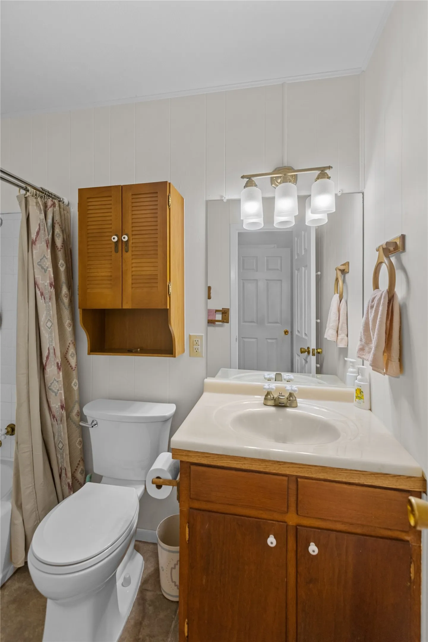 Single Family Residence For Sale in Grayson County , 605 S Ricketts Street, Sherman, Texas 75092, 3 Bedroom, 2 Bathroom, Garage spaces, 1,230 Sqft, built in 1965, mls#21302612, Real Estate Agent in Sherman, Homes For Sale in Grayson county, Homes For Sale in Sherman, Realtor in Sherman Texas, Real Estate Brokerage Independent Realty Texas, Luminita Cordes Realtor