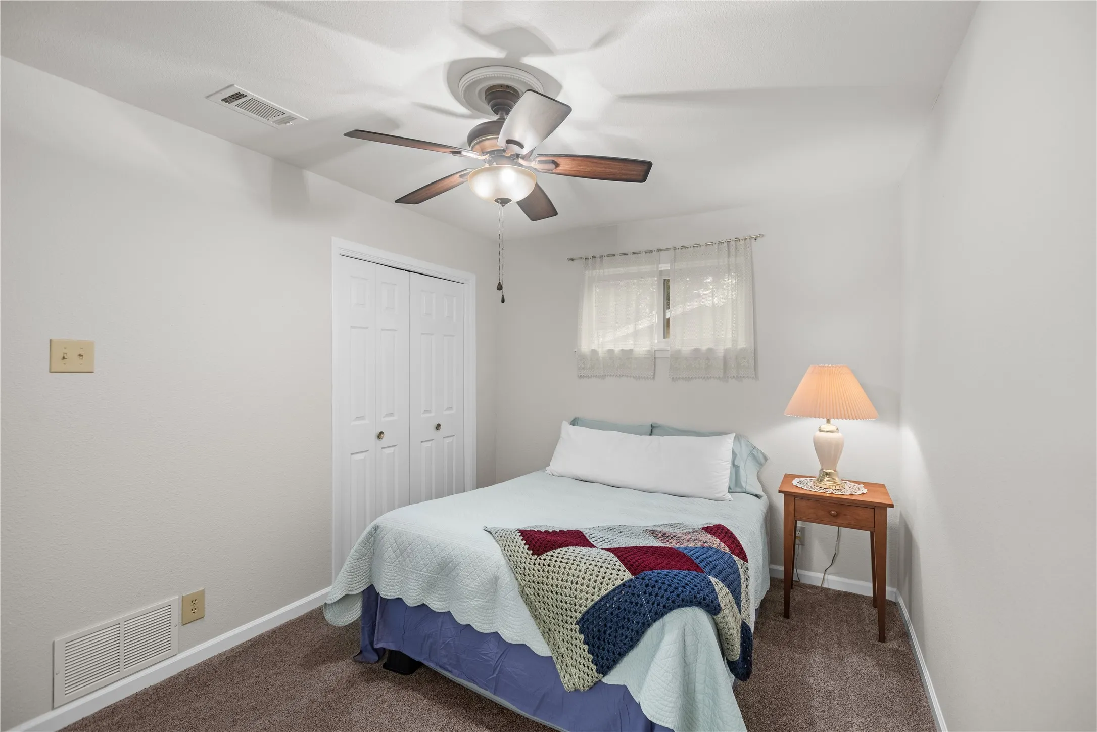 Single Family Residence For Sale in Grayson County , 605 S Ricketts Street, Sherman, Texas 75092, 3 Bedroom, 2 Bathroom, Garage spaces, 1,230 Sqft, built in 1965, mls#21302612, Real Estate Agent in Sherman, Homes For Sale in Grayson county, Homes For Sale in Sherman, Realtor in Sherman Texas, Real Estate Brokerage Independent Realty Texas, Luminita Cordes Realtor