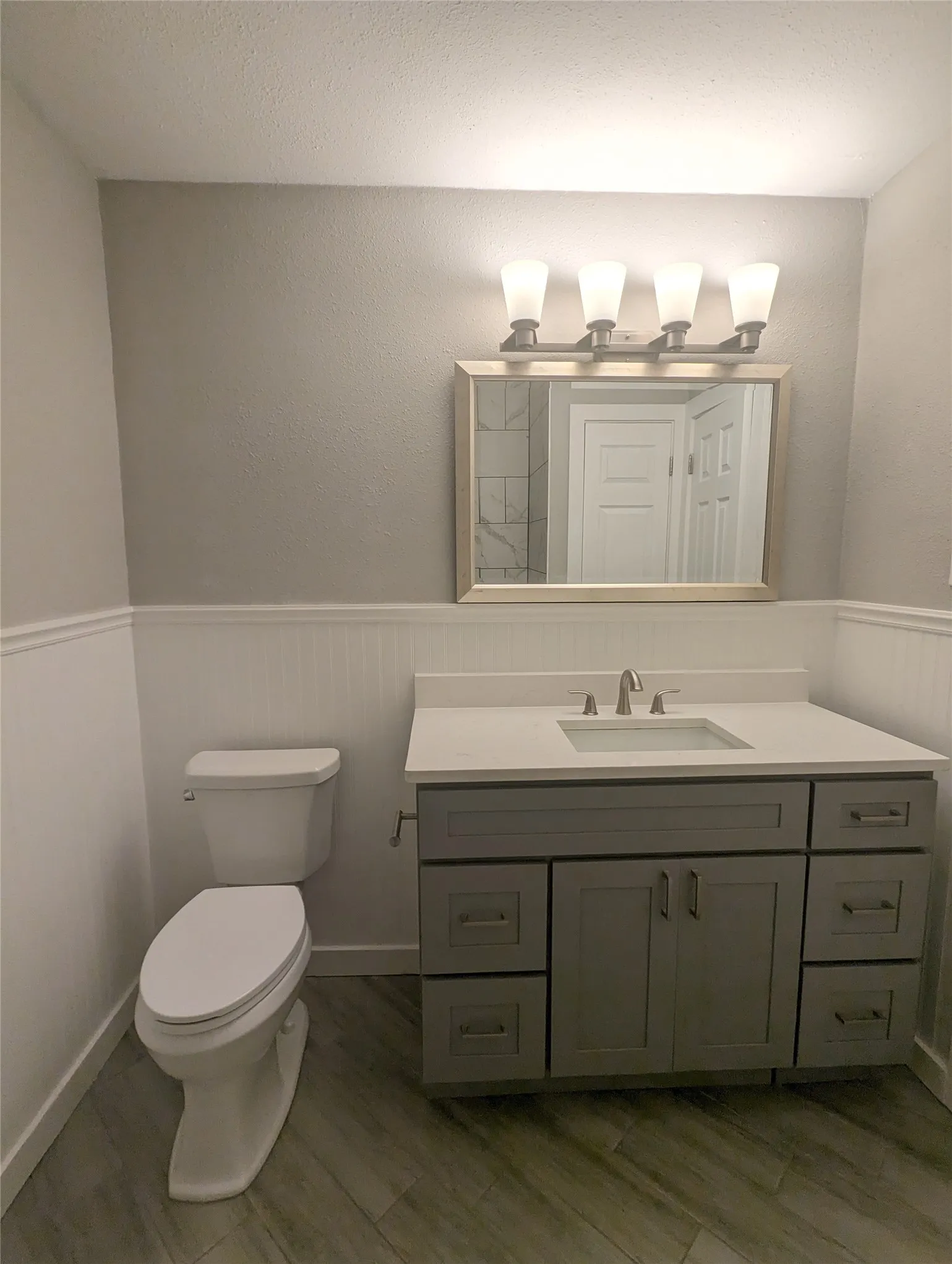Duplex For Rent in Dallas County , 10008 Olmos Drive, Dallas, Texas 75218, 2 Bedroom, 1 Bathroom, 1 Garage spaces, 950 Sqft, built in 1958, mls#21303524, Real Estate Agent in Dallas, Homes For Rent in Dallas county, Homes For Rent in Dallas, Realtor in Dallas Texas, Real Estate Brokerage Independent Realty Texas, Luminita Cordes Realtor