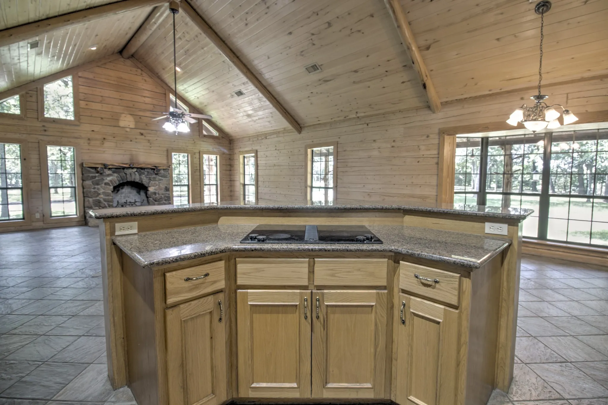 Single Family Residence For Sale in Grayson County , 1466 Pearce Street, Collinsville, Texas 76233, 3 Bedroom, 3 Bathroom, Garage spaces, 2,695 Sqft, built in 2005, mls#21297920, Real Estate Agent in Collinsville, Homes For Sale in Grayson county, Homes For Sale in Collinsville, Realtor in Collinsville Texas, Real Estate Brokerage Independent Realty Texas, Luminita Cordes Realtor