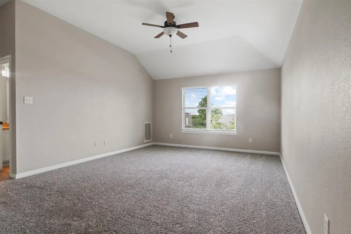 Single Family Residence For Sale in Tarrant County , 12233 Macaroon Lane, Fort Worth, Texas 76244, 4 Bedroom, 3 Bathroom, 2 Garage spaces, 2,495 Sqft, built in 2005, mls#21300393, Real Estate Agent in Fort Worth, Homes For Sale in Tarrant county, Homes For Sale in Fort Worth, Realtor in Fort Worth Texas, Real Estate Brokerage Independent Realty Texas, Luminita Cordes Realtor