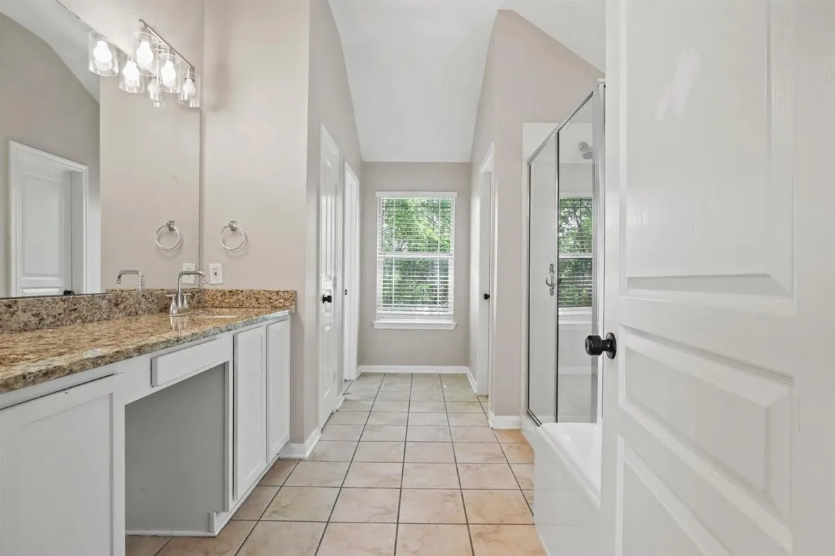 Single Family Residence For Sale in Tarrant County , 12233 Macaroon Lane, Fort Worth, Texas 76244, 4 Bedroom, 3 Bathroom, 2 Garage spaces, 2,495 Sqft, built in 2005, mls#21300393, Real Estate Agent in Fort Worth, Homes For Sale in Tarrant county, Homes For Sale in Fort Worth, Realtor in Fort Worth Texas, Real Estate Brokerage Independent Realty Texas, Luminita Cordes Realtor