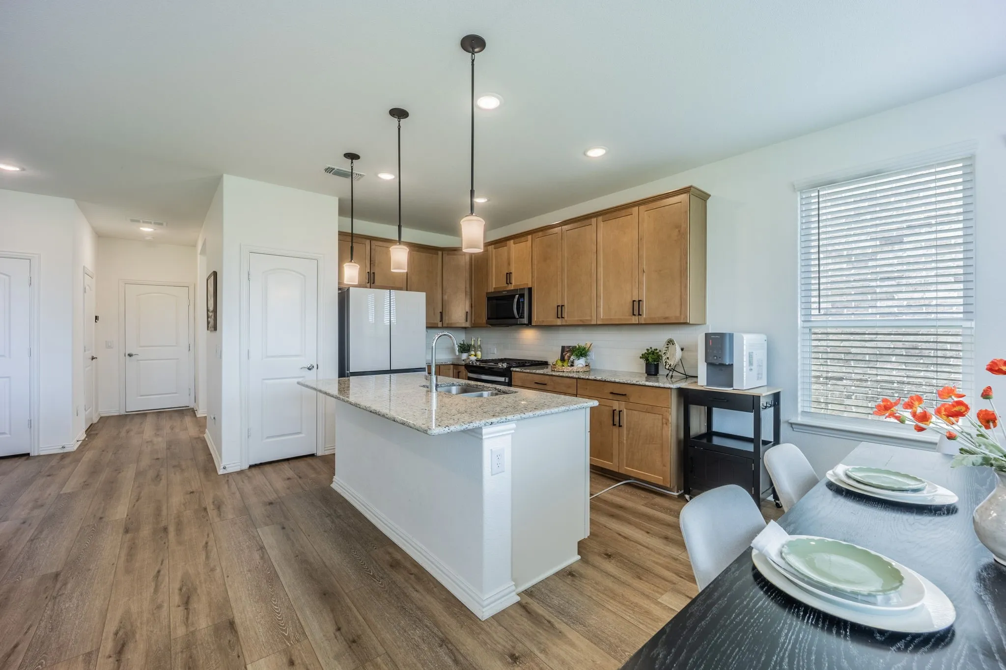 Single Family Residence For Sale in Dallas County , 2774 Henson Lane, Garland, Texas 75040, 3 Bedroom, 3 Bathroom, 2 Garage spaces, 2,177 Sqft, built in 2022, mls#21299817, Real Estate Agent in Garland, Homes For Sale in Dallas county, Homes For Sale in Garland, Realtor in Garland Texas, Real Estate Brokerage Independent Realty Texas, Luminita Cordes Realtor