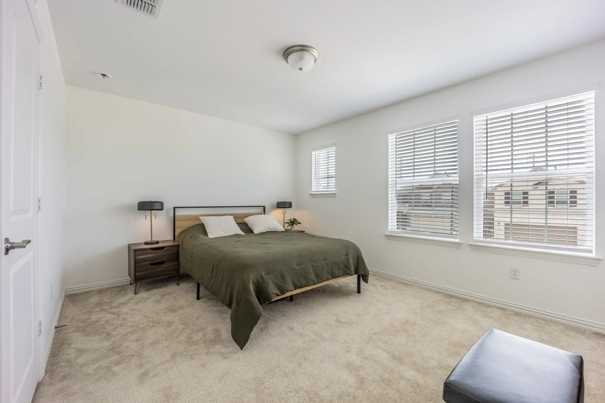 Single Family Residence For Sale in Dallas County , 2774 Henson Lane, Garland, Texas 75040, 3 Bedroom, 3 Bathroom, 2 Garage spaces, 2,177 Sqft, built in 2022, mls#21299817, Real Estate Agent in Garland, Homes For Sale in Dallas county, Homes For Sale in Garland, Realtor in Garland Texas, Real Estate Brokerage Independent Realty Texas, Luminita Cordes Realtor