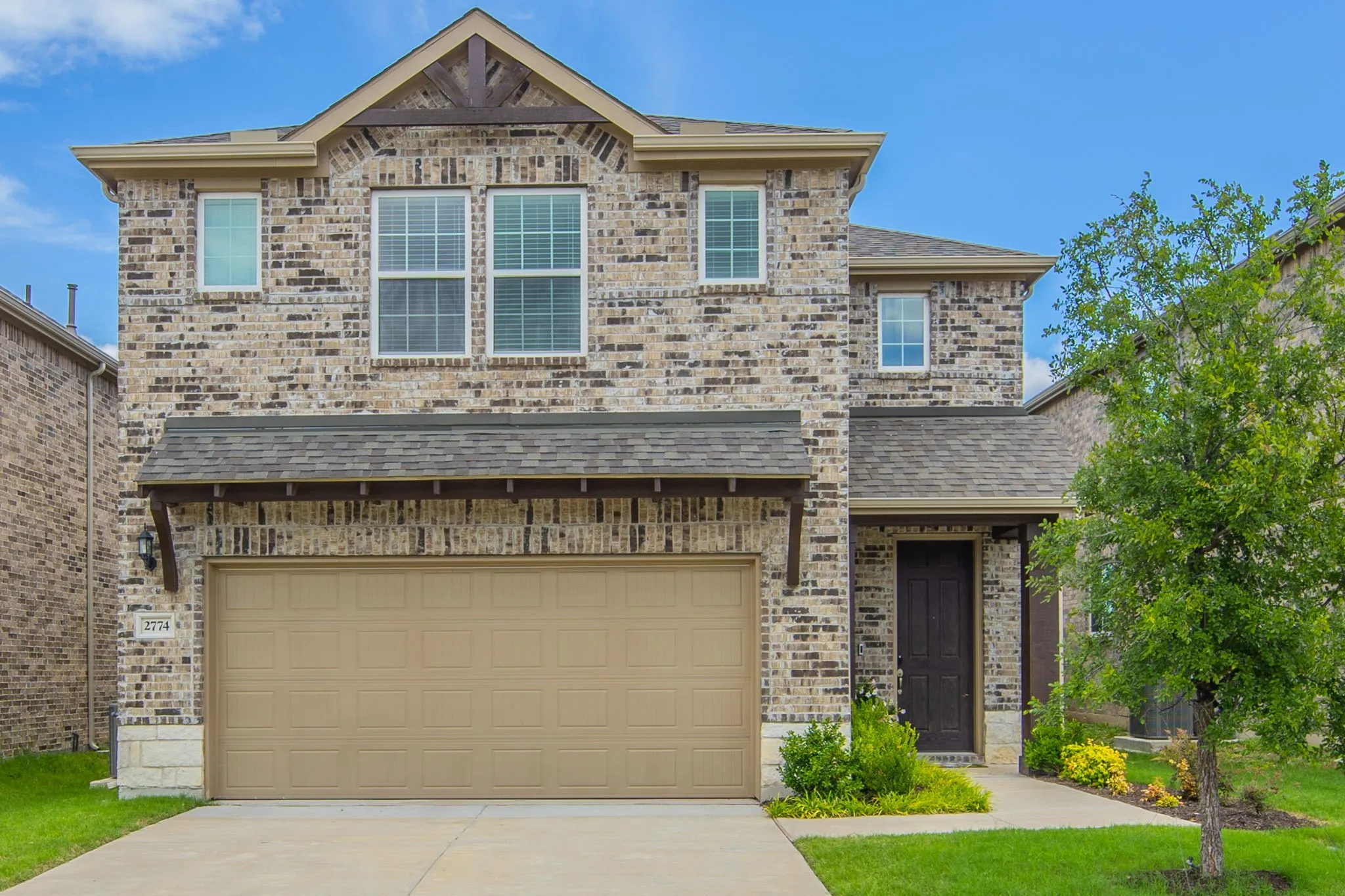 Single Family Residence For Sale in Dallas County , 2774 Henson Lane, Garland, Texas 75040, 3 Bedroom, 3 Bathroom, 2 Garage spaces, 2,177 Sqft, built in 2022, mls#21299817, Real Estate Agent in Garland, Homes For Sale in Dallas county, Homes For Sale in Garland, Realtor in Garland Texas, Real Estate Brokerage Independent Realty Texas, Luminita Cordes Realtor
