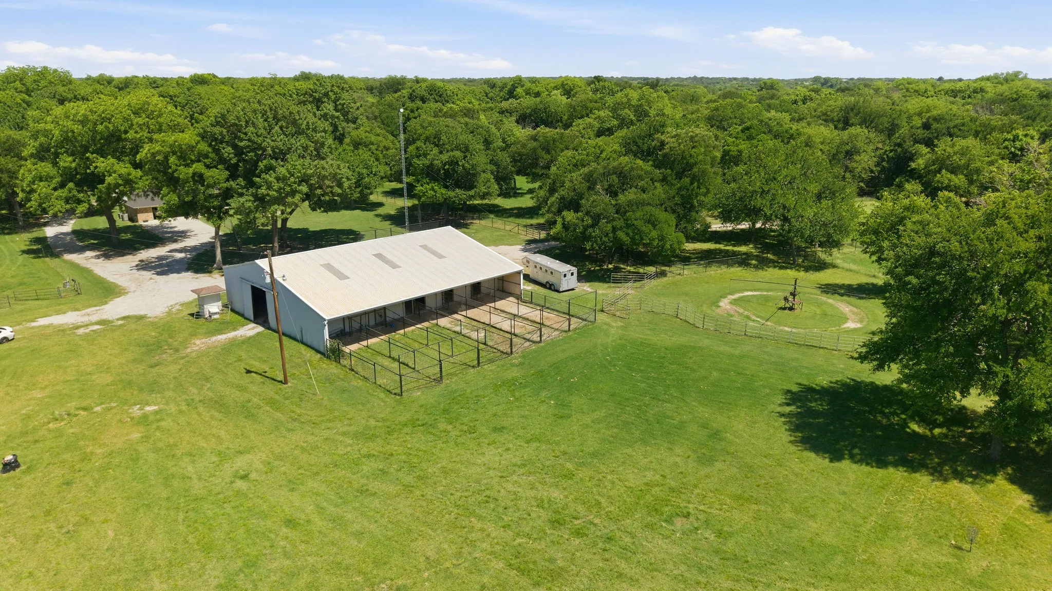 Single Family Residence For Sale in Wise County , 145 Indian Trail, Decatur, Texas 76234, 3 Bedroom, 4 Bathroom, 2 Garage spaces, 3,394 Sqft, built in 1997, mls#21296502, Real Estate Agent in Decatur, Homes For Sale in Wise county, Homes For Sale in Decatur, Realtor in Decatur Texas, Real Estate Brokerage Independent Realty Texas, Luminita Cordes Realtor
