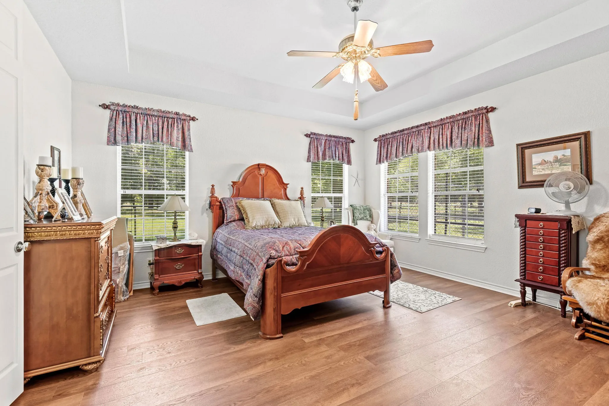 Single Family Residence For Sale in Wise County , 145 Indian Trail, Decatur, Texas 76234, 3 Bedroom, 4 Bathroom, 2 Garage spaces, 3,394 Sqft, built in 1997, mls#21296502, Real Estate Agent in Decatur, Homes For Sale in Wise county, Homes For Sale in Decatur, Realtor in Decatur Texas, Real Estate Brokerage Independent Realty Texas, Luminita Cordes Realtor