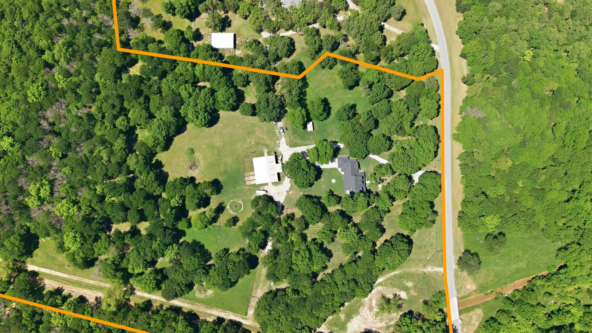 Single Family Residence For Sale in Wise County , 145 Indian Trail, Decatur, Texas 76234, 3 Bedroom, 4 Bathroom, 2 Garage spaces, 3,394 Sqft, built in 1997, mls#21296502, Real Estate Agent in Decatur, Homes For Sale in Wise county, Homes For Sale in Decatur, Realtor in Decatur Texas, Real Estate Brokerage Independent Realty Texas, Luminita Cordes Realtor