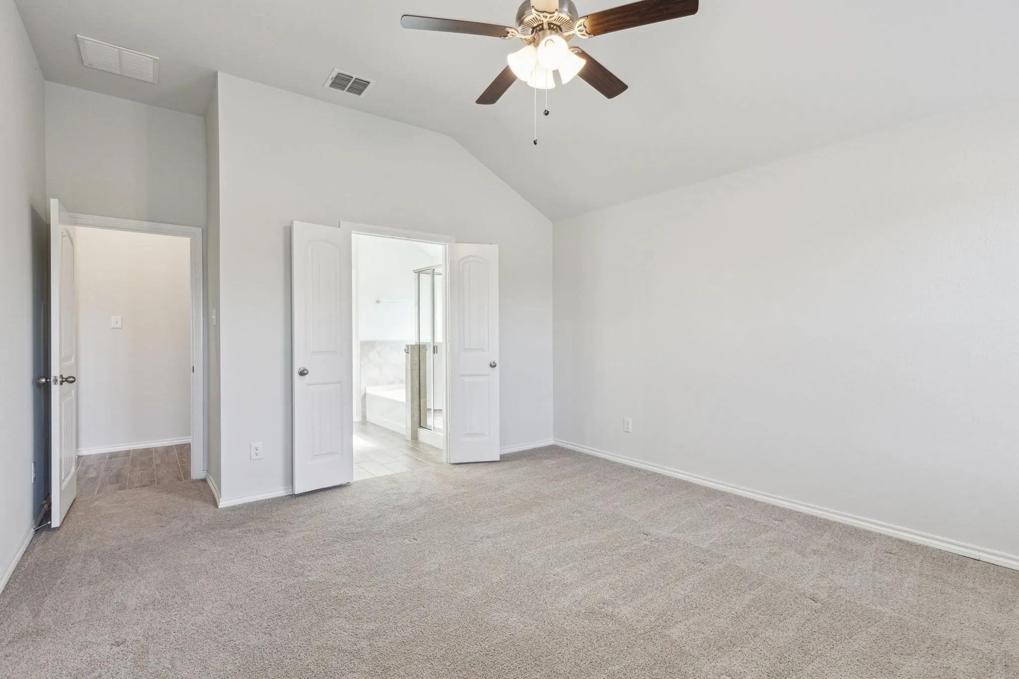 Single Family Residence For Rent in Tarrant County , 3537 Tahiti Lane, Fort Worth, Texas 76123, 4 Bedroom, 2 Bathroom, 2 Garage spaces, 2,054 Sqft, built in 2022, mls#21303407, Real Estate Agent in Fort Worth, Homes For Rent in Tarrant county, Homes For Rent in Fort Worth, Realtor in Fort Worth Texas, Real Estate Brokerage Independent Realty Texas, Luminita Cordes Realtor