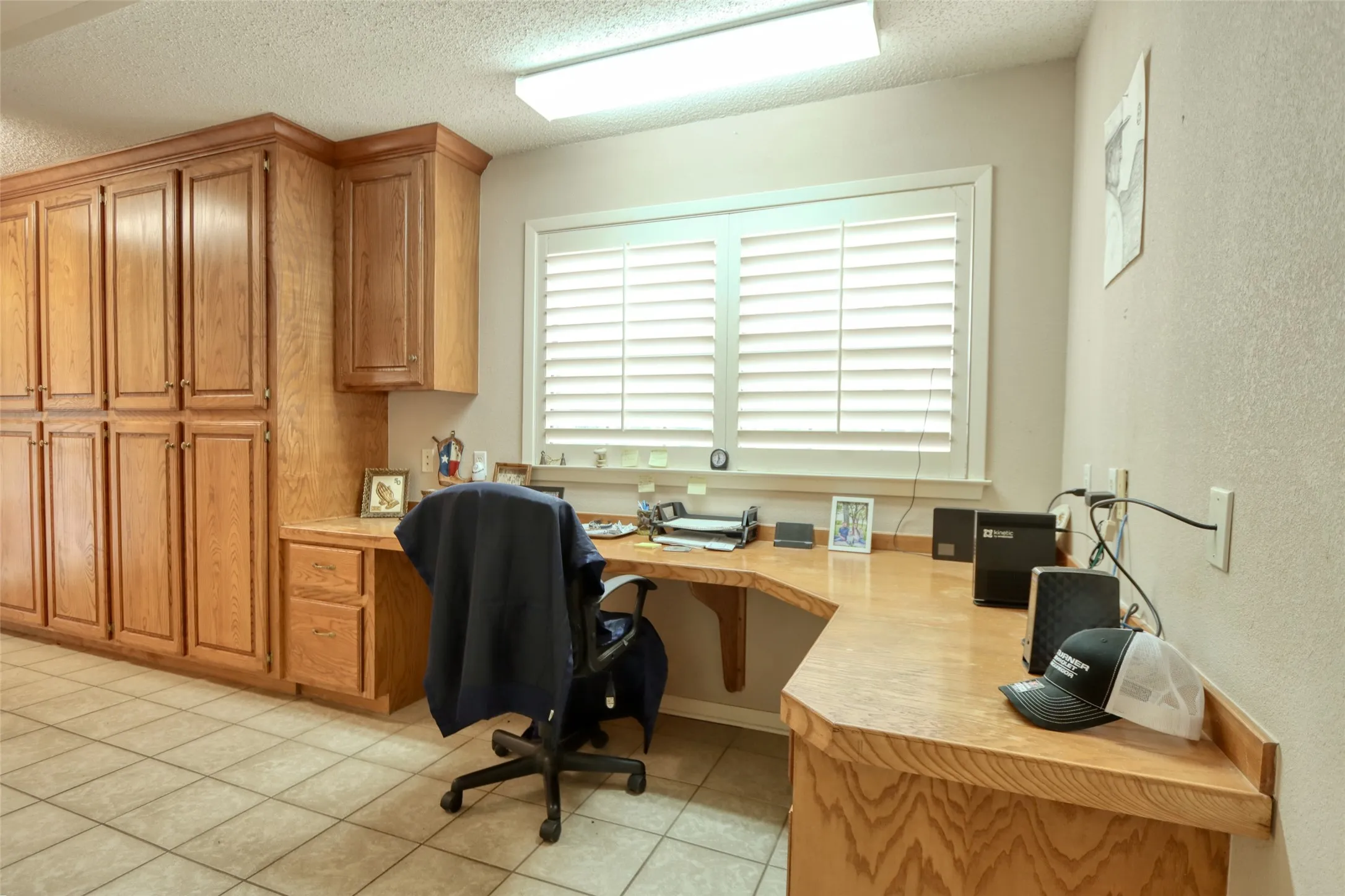 Single Family Residence For Sale in Limestone County , 710 S Main Street, Tehuacana, Texas 76686, 3 Bedrooms, 2 Bathrooms, 2 Garage spaces, 3,182 Sqft, built in 1982, Price $355,000, mls#21303552, Real Estate Agent in Tehuacana, Homes For Sale in Limestone county, Homes For Sale in Tehuacana, Realtor in Tehuacana Texas, Real Estate Brokerage Independent Realty Texas, Luminita Cordes Realtor