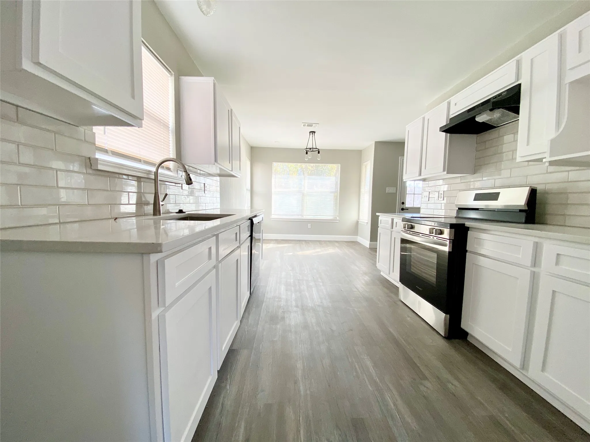 Single Family Residence For Rent in Dallas County , 3714 Catalina Street, Rowlett, Texas 75088, 4 Bedroom, 3 Bathroom, 2 Garage spaces, 2,677 Sqft, built in 1989, mls#21303568, Real Estate Agent in Rowlett, Homes For Rent in Dallas county, Homes For Rent in Rowlett, Realtor in Rowlett Texas, Real Estate Brokerage Independent Realty Texas, Luminita Cordes Realtor