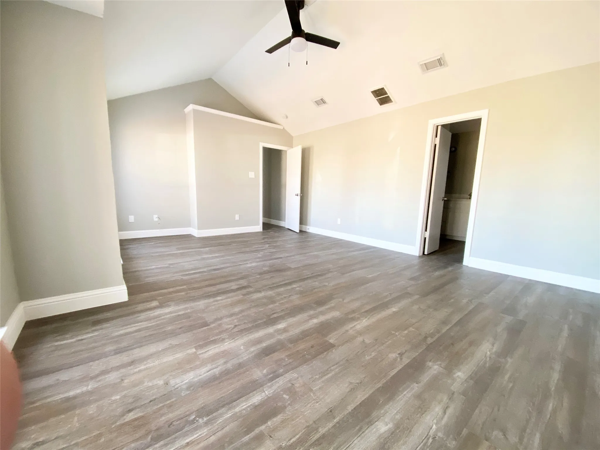Single Family Residence For Rent in Dallas County , 3714 Catalina Street, Rowlett, Texas 75088, 4 Bedroom, 3 Bathroom, 2 Garage spaces, 2,677 Sqft, built in 1989, mls#21303568, Real Estate Agent in Rowlett, Homes For Rent in Dallas county, Homes For Rent in Rowlett, Realtor in Rowlett Texas, Real Estate Brokerage Independent Realty Texas, Luminita Cordes Realtor