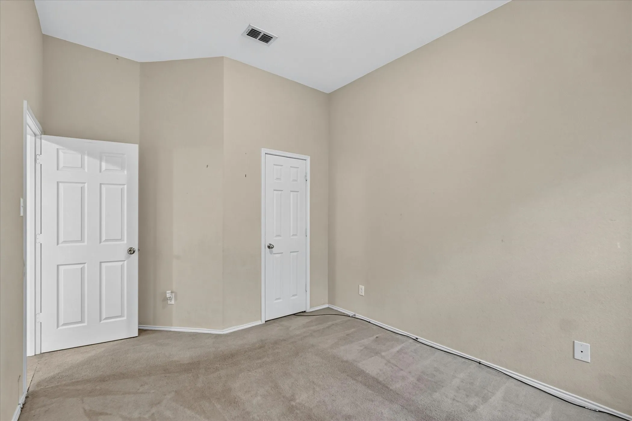 Single Family Residence For Sale in Dallas County , 419 Red Sage Lane, Duncanville, Texas 75137, 3 Bedroom, 2 Bathroom, 2 Garage spaces, 2,058 Sqft, built in 2004, mls#21303201, Real Estate Agent in Duncanville, Homes For Sale in Dallas county, Homes For Sale in Duncanville, Realtor in Duncanville Texas, Real Estate Brokerage Independent Realty Texas, Luminita Cordes Realtor