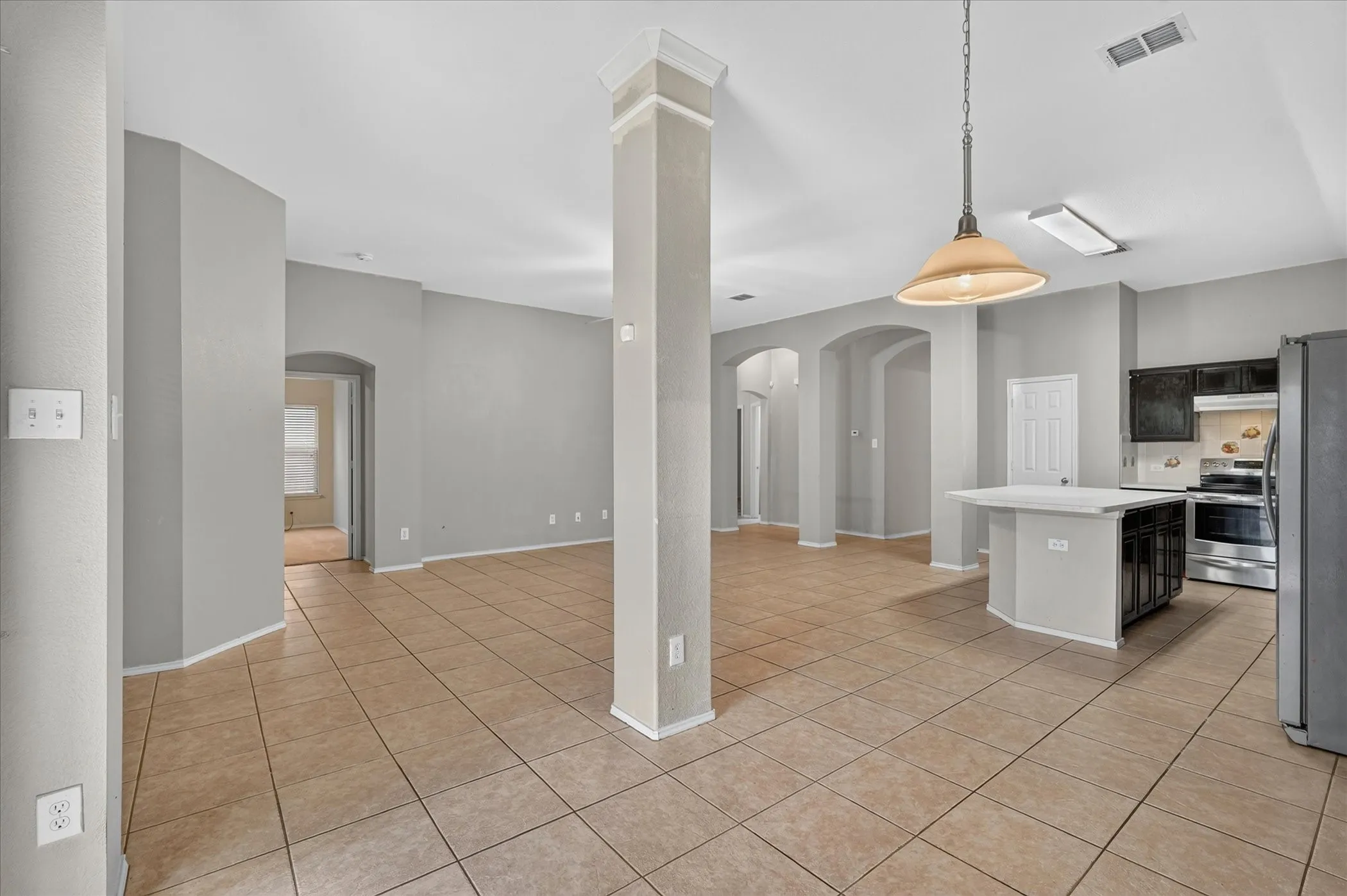 Single Family Residence For Sale in Dallas County , 419 Red Sage Lane, Duncanville, Texas 75137, 3 Bedroom, 2 Bathroom, 2 Garage spaces, 2,058 Sqft, built in 2004, mls#21303201, Real Estate Agent in Duncanville, Homes For Sale in Dallas county, Homes For Sale in Duncanville, Realtor in Duncanville Texas, Real Estate Brokerage Independent Realty Texas, Luminita Cordes Realtor