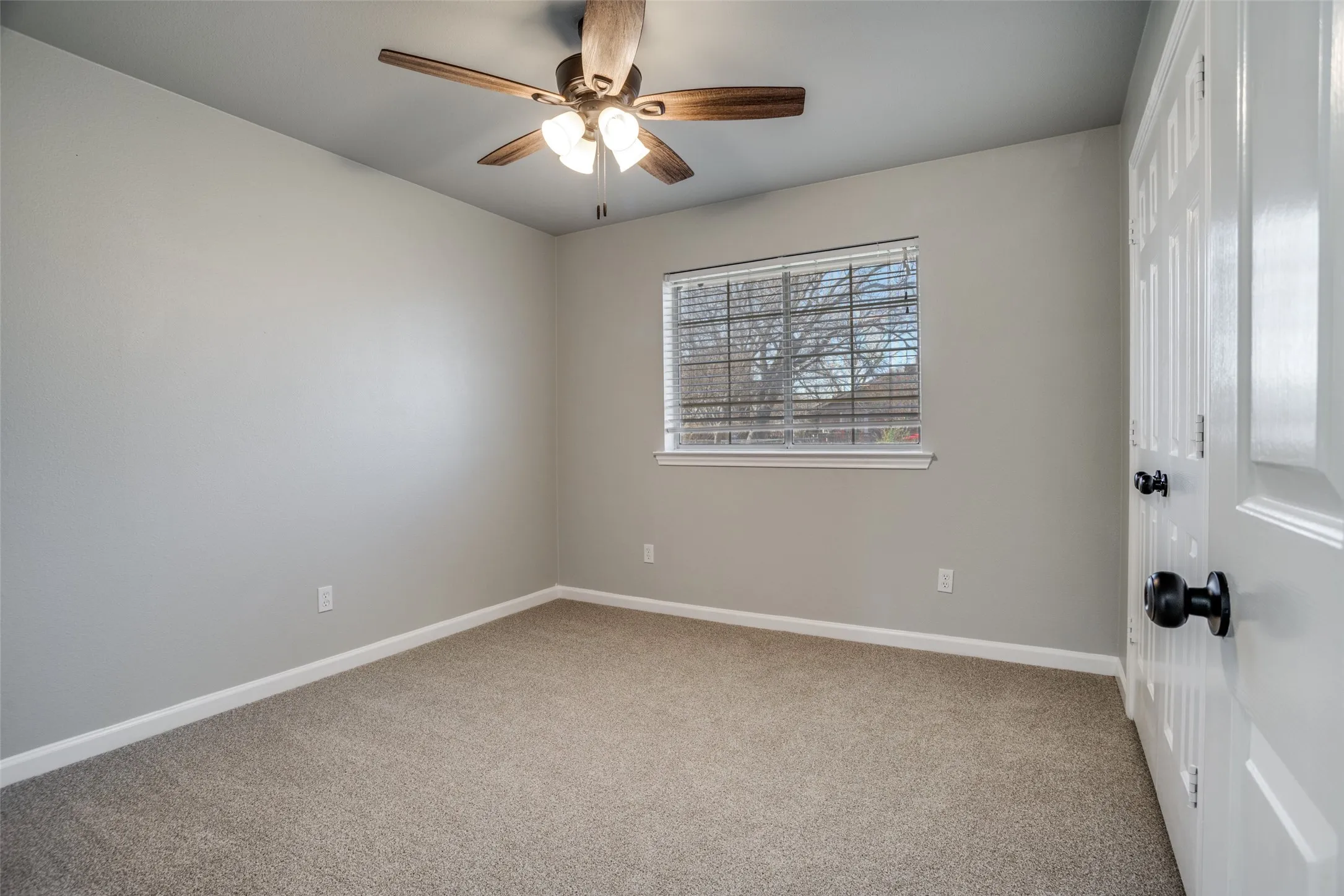Single Family Residence For Sale in Collin County , 3722 Carrie Lane, St Paul, Texas 75098, 3 Bedroom, 2 Bathroom, 2 Garage spaces, 1,755 Sqft, built in 1993, mls#21303579, Real Estate Agent in St Paul, Homes For Sale in Collin county, Homes For Sale in St Paul, Realtor in St Paul Texas, Real Estate Brokerage Independent Realty Texas, Luminita Cordes Realtor