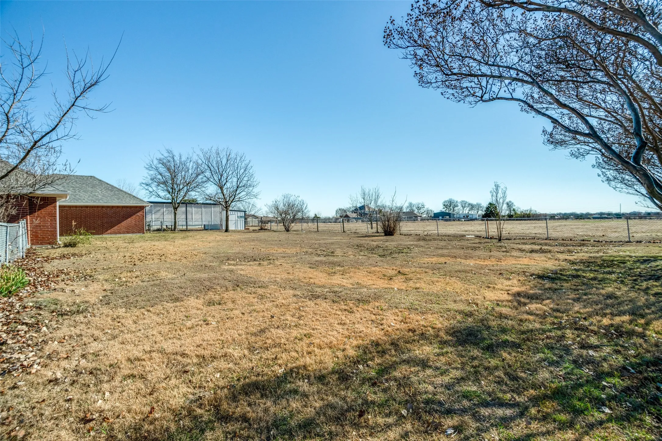 Single Family Residence For Sale in Collin County , 3722 Carrie Lane, St Paul, Texas 75098, 3 Bedroom, 2 Bathroom, 2 Garage spaces, 1,755 Sqft, built in 1993, mls#21303579, Real Estate Agent in St Paul, Homes For Sale in Collin county, Homes For Sale in St Paul, Realtor in St Paul Texas, Real Estate Brokerage Independent Realty Texas, Luminita Cordes Realtor