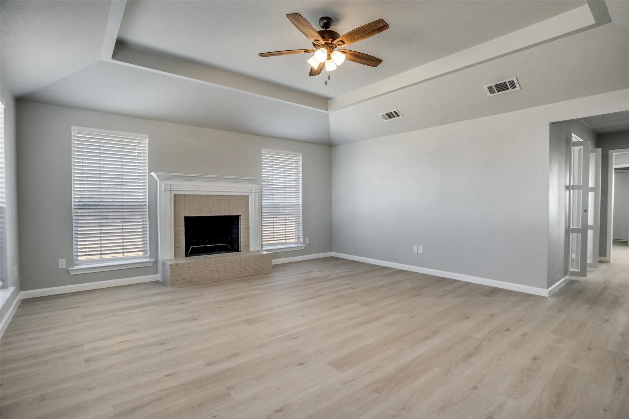 Single Family Residence For Sale in Collin County , 3722 Carrie Lane, St Paul, Texas 75098, 3 Bedroom, 2 Bathroom, 2 Garage spaces, 1,755 Sqft, built in 1993, mls#21303579, Real Estate Agent in St Paul, Homes For Sale in Collin county, Homes For Sale in St Paul, Realtor in St Paul Texas, Real Estate Brokerage Independent Realty Texas, Luminita Cordes Realtor