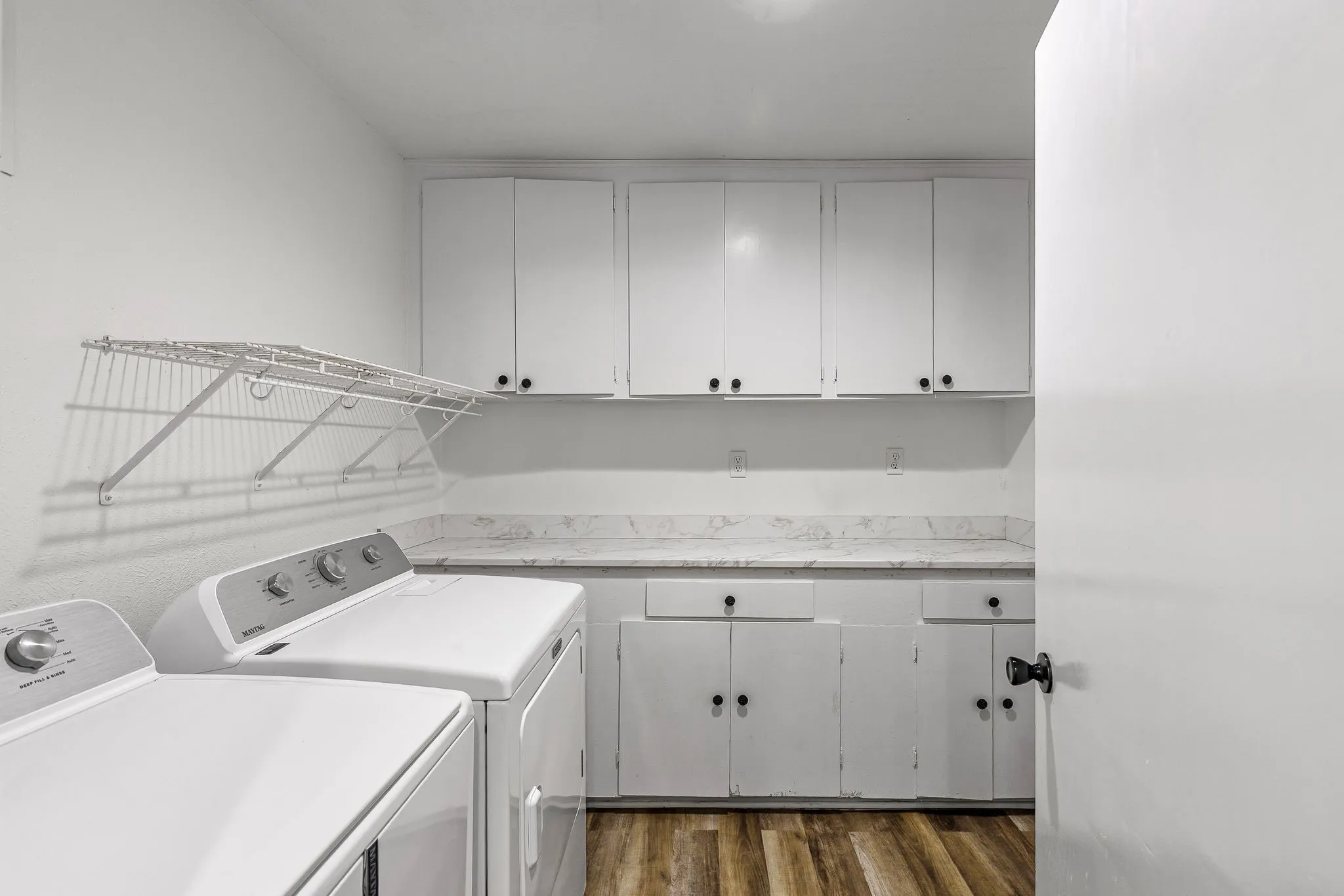 Single Family Residence For Sale in Hunt County , 148 Royal Lane, Commerce, Texas 75428, 3 Bedroom, 2 Bathroom, 2 Garage spaces, 1,875 Sqft, built in 1968, mls#21303608, Real Estate Agent in Commerce, Homes For Sale in Hunt county, Homes For Sale in Commerce, Realtor in Commerce Texas, Real Estate Brokerage Independent Realty Texas, Luminita Cordes Realtor