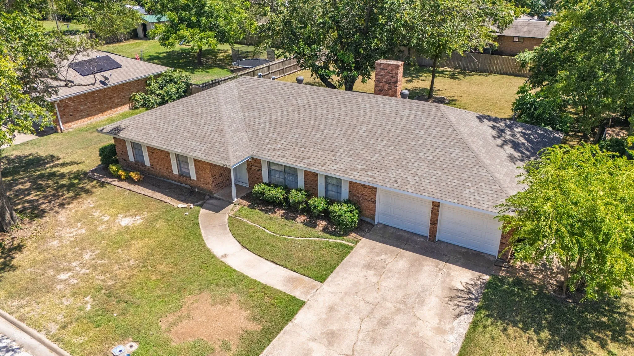 Single Family Residence For Sale in Hunt County , 148 Royal Lane, Commerce, Texas 75428, 3 Bedroom, 2 Bathroom, 2 Garage spaces, 1,875 Sqft, built in 1968, mls#21303608, Real Estate Agent in Commerce, Homes For Sale in Hunt county, Homes For Sale in Commerce, Realtor in Commerce Texas, Real Estate Brokerage Independent Realty Texas, Luminita Cordes Realtor