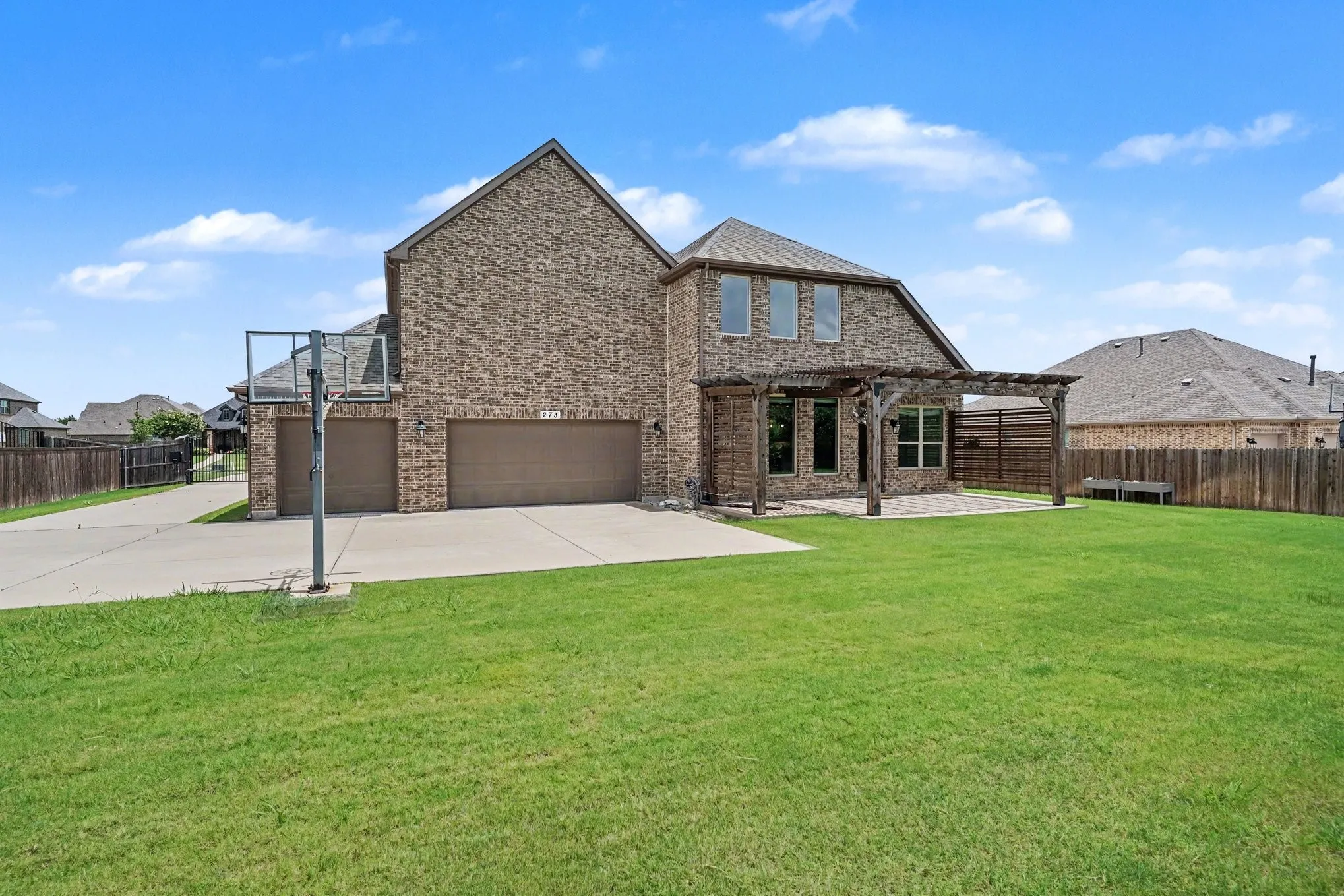 Over sized Backyard with Gated Drive Way for Security and Privacy