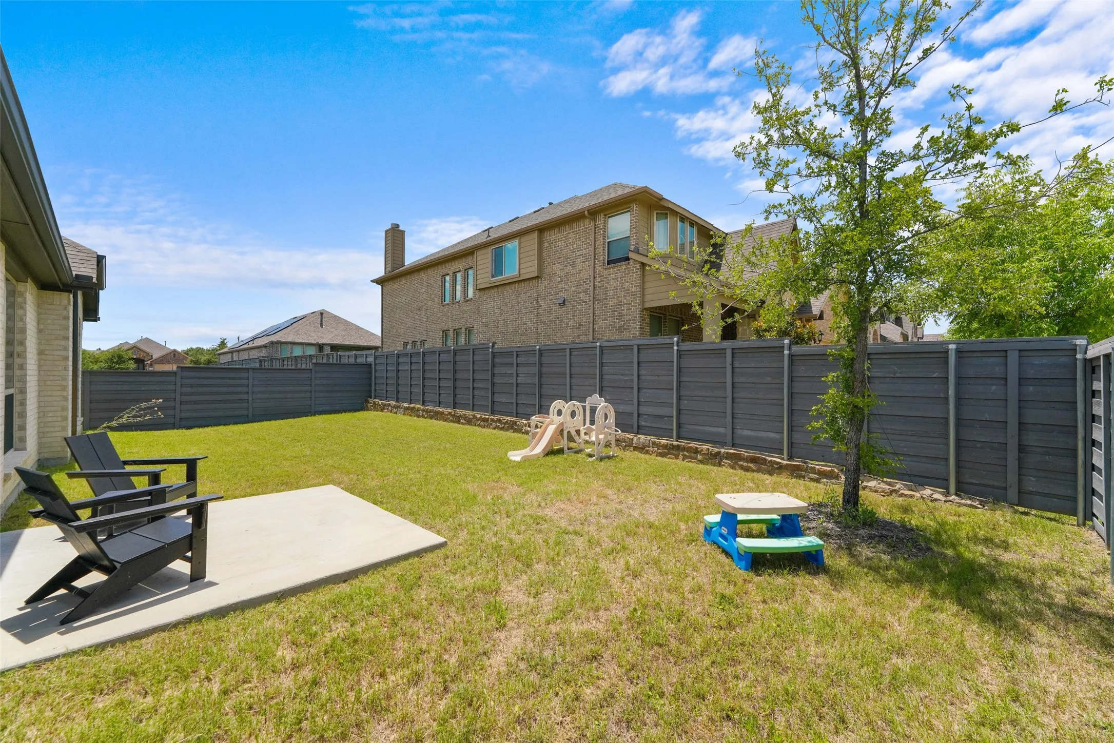 Single Family Residence For Sale in Denton County , 6012 Mapleshade Way, Little Elm, Texas 76227, 4 Bedroom, 3 Bathroom, 2 Garage spaces, 2,401 Sqft, built in 2021, mls#21303617, Real Estate Agent in Little Elm, Homes For Sale in Denton county, Homes For Sale in Little Elm, Realtor in Little Elm Texas, Real Estate Brokerage Independent Realty Texas, Luminita Cordes Realtor