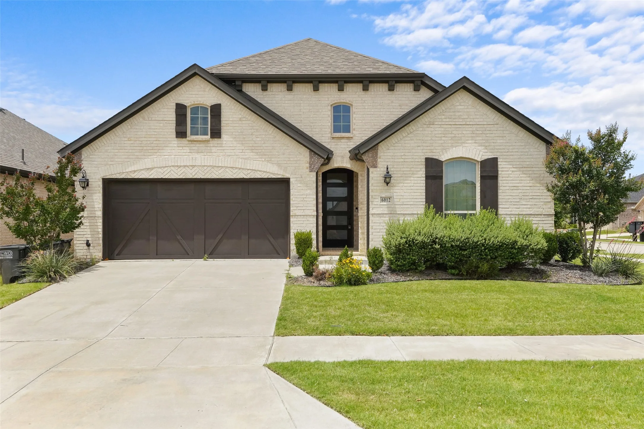 Single Family Residence For Sale in Denton County , 6012 Mapleshade Way, Little Elm, Texas 76227, 4 Bedroom, 3 Bathroom, 2 Garage spaces, 2,401 Sqft, built in 2021, mls#21303617, Real Estate Agent in Little Elm, Homes For Sale in Denton county, Homes For Sale in Little Elm, Realtor in Little Elm Texas, Real Estate Brokerage Independent Realty Texas, Luminita Cordes Realtor