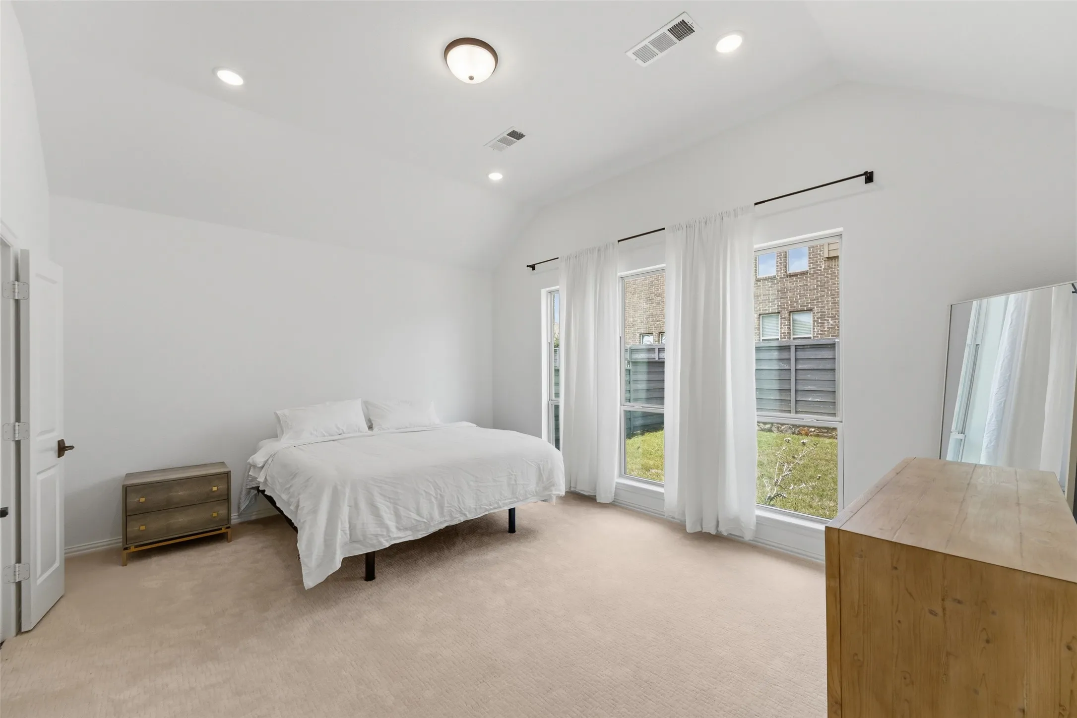 Single Family Residence For Sale in Denton County , 6012 Mapleshade Way, Little Elm, Texas 76227, 4 Bedroom, 3 Bathroom, 2 Garage spaces, 2,401 Sqft, built in 2021, mls#21303617, Real Estate Agent in Little Elm, Homes For Sale in Denton county, Homes For Sale in Little Elm, Realtor in Little Elm Texas, Real Estate Brokerage Independent Realty Texas, Luminita Cordes Realtor