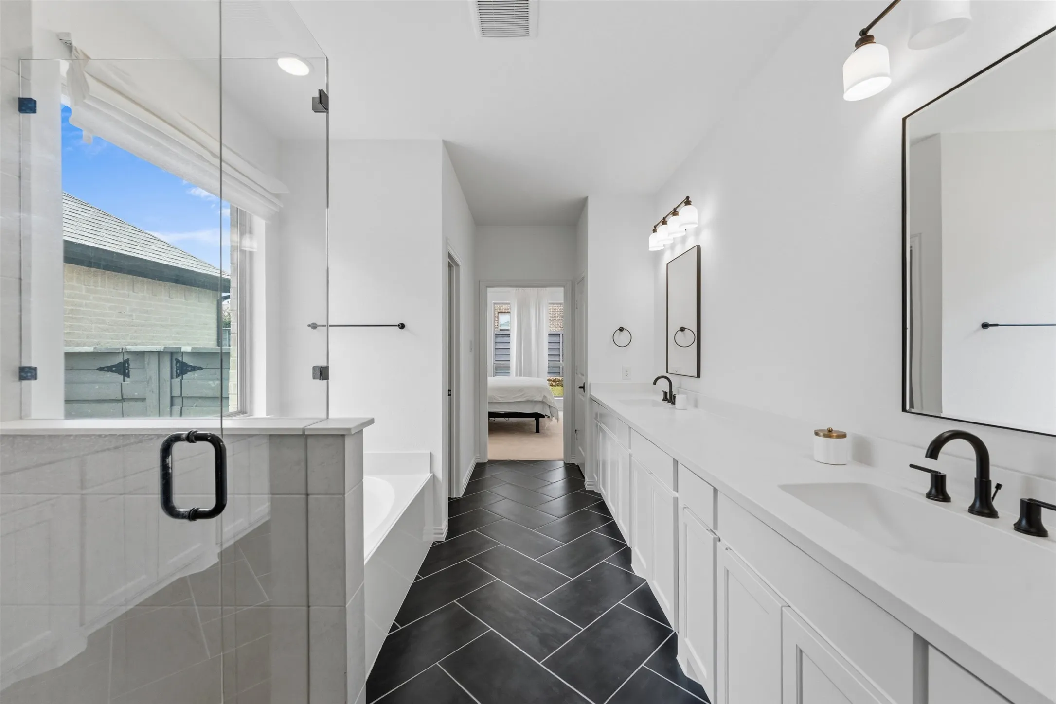 Single Family Residence For Sale in Denton County , 6012 Mapleshade Way, Little Elm, Texas 76227, 4 Bedroom, 3 Bathroom, 2 Garage spaces, 2,401 Sqft, built in 2021, mls#21303617, Real Estate Agent in Little Elm, Homes For Sale in Denton county, Homes For Sale in Little Elm, Realtor in Little Elm Texas, Real Estate Brokerage Independent Realty Texas, Luminita Cordes Realtor