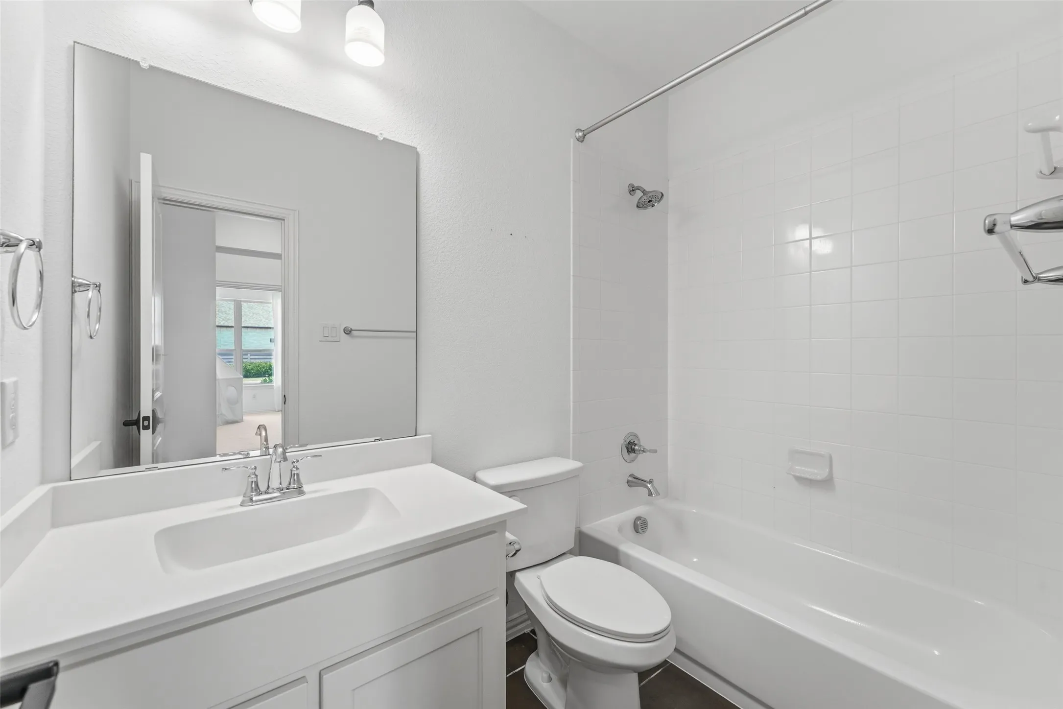 Single Family Residence For Sale in Denton County , 6012 Mapleshade Way, Little Elm, Texas 76227, 4 Bedroom, 3 Bathroom, 2 Garage spaces, 2,401 Sqft, built in 2021, mls#21303617, Real Estate Agent in Little Elm, Homes For Sale in Denton county, Homes For Sale in Little Elm, Realtor in Little Elm Texas, Real Estate Brokerage Independent Realty Texas, Luminita Cordes Realtor