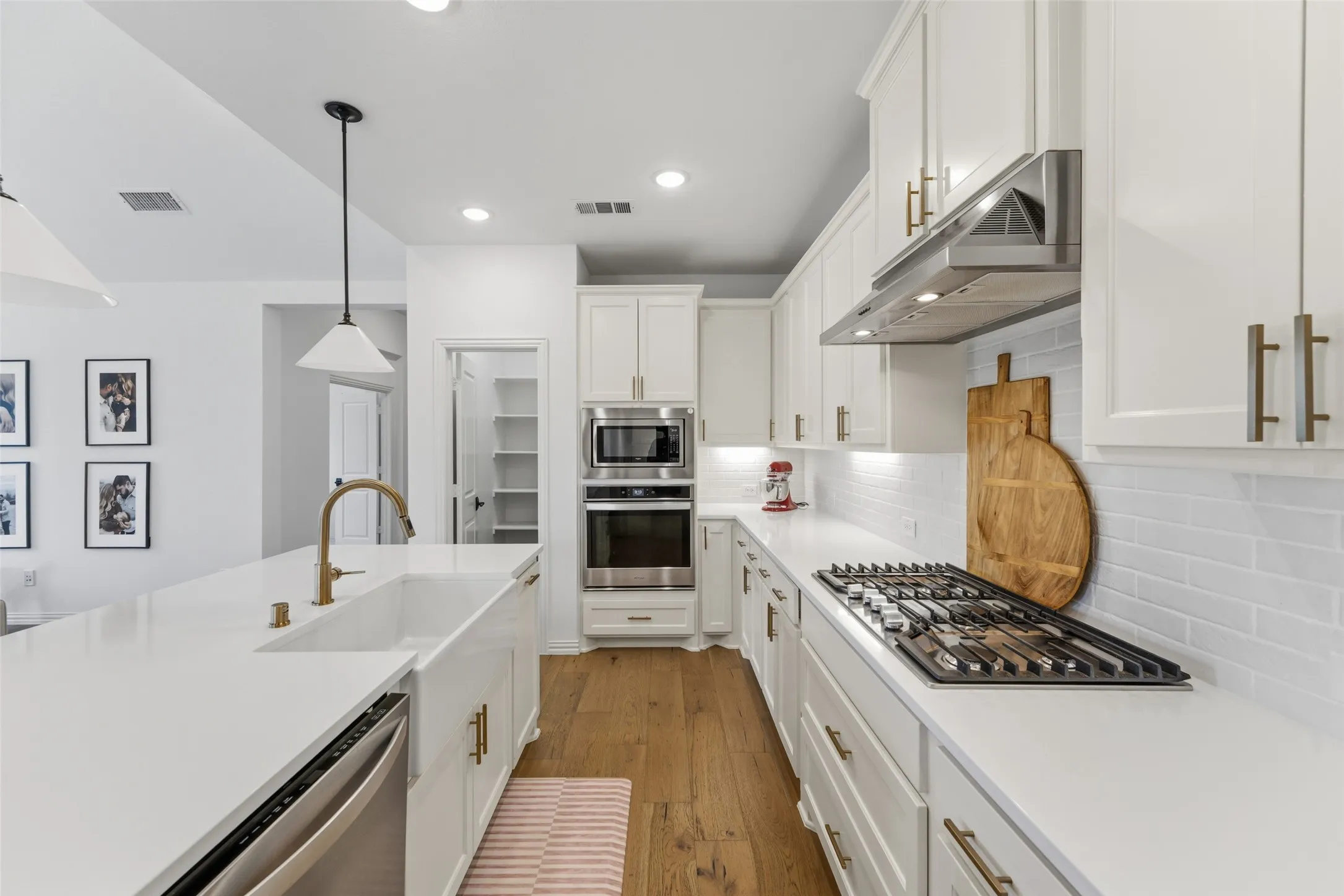 Single Family Residence For Sale in Denton County , 6012 Mapleshade Way, Little Elm, Texas 76227, 4 Bedroom, 3 Bathroom, 2 Garage spaces, 2,401 Sqft, built in 2021, mls#21303617, Real Estate Agent in Little Elm, Homes For Sale in Denton county, Homes For Sale in Little Elm, Realtor in Little Elm Texas, Real Estate Brokerage Independent Realty Texas, Luminita Cordes Realtor