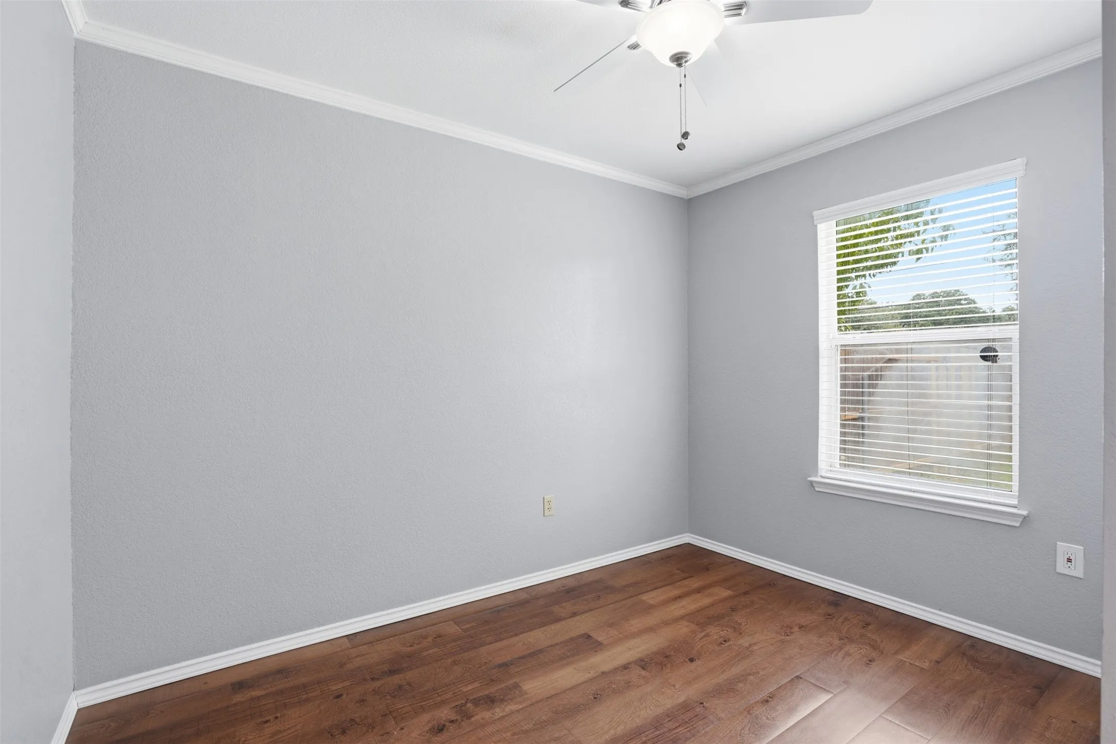 Single Family Residence For Rent in Tarrant County , 1122 Hidden Creek Drive, Mansfield, Texas 76063, 3 Bedroom, 2 Bathroom, 1 Garage spaces, 1,060 Sqft, built in 1988, mls#21303616, Real Estate Agent in Mansfield, Homes For Rent in Tarrant county, Homes For Rent in Mansfield, Realtor in Mansfield Texas, Real Estate Brokerage Independent Realty Texas, Luminita Cordes Realtor