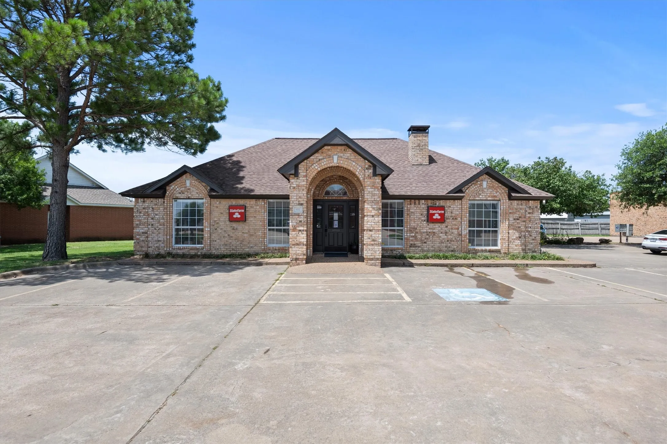 Office For Sale in Johnson County , 603 N Nolan River Road, Cleburne, Texas 76033, 0, 0, Garage spaces, 0 Sqft, built in 1995, mls#21301959, Real Estate Agent in Cleburne, Homes For Sale in Johnson county, Homes For Sale in Cleburne, Realtor in Cleburne Texas, Real Estate Brokerage Independent Realty Texas, Luminita Cordes Realtor