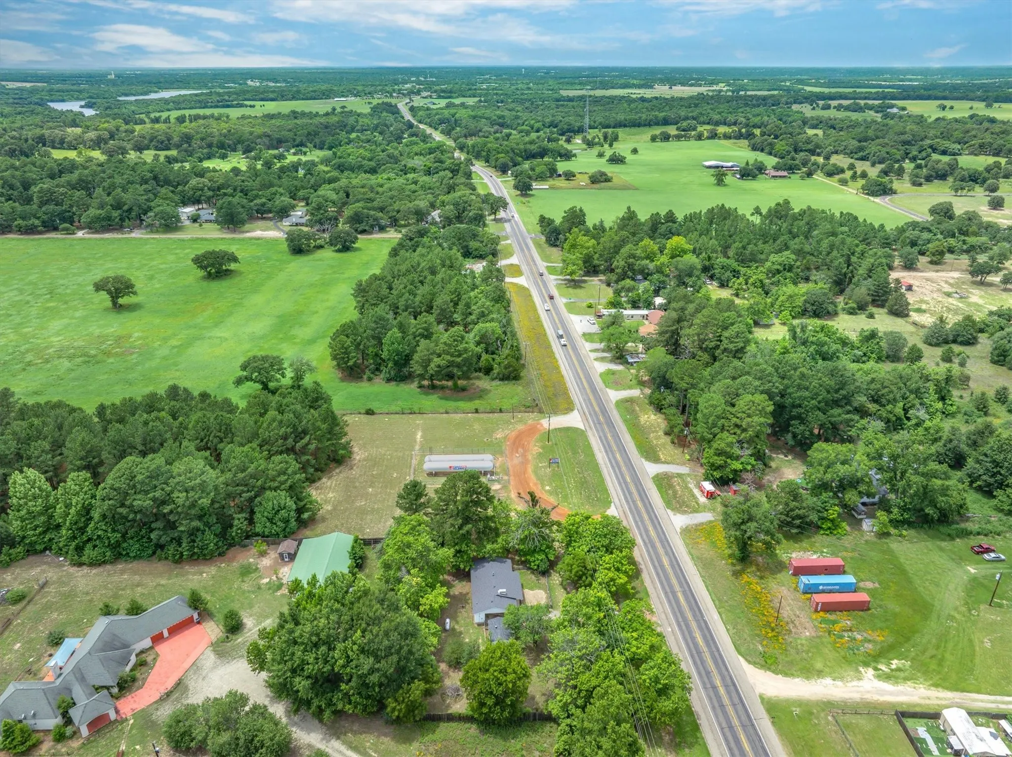 Single Family Residence For Sale in Van Zandt County , 22229 State Highway 64, Canton, Texas 75103, 2 Bedroom, 1 Bathroom, Garage spaces, 1,189 Sqft, built in 1967, mls#21303638, Real Estate Agent in Canton, Homes For Sale in Van Zandt county, Homes For Sale in Canton, Realtor in Canton Texas, Real Estate Brokerage Independent Realty Texas, Luminita Cordes Realtor