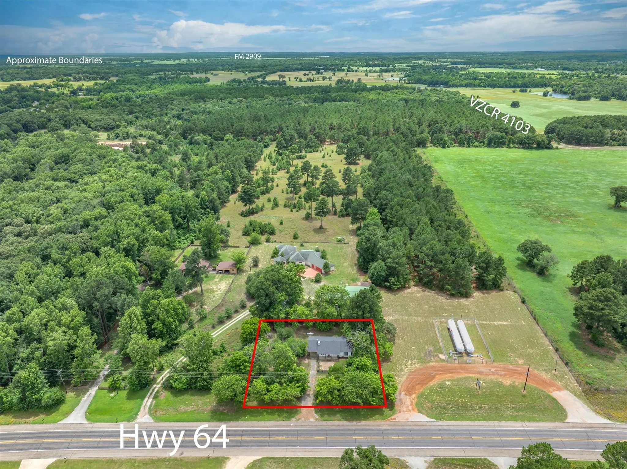 Single Family Residence For Sale in Van Zandt County , 22229 State Highway 64, Canton, Texas 75103, 2 Bedroom, 1 Bathroom, Garage spaces, 1,189 Sqft, built in 1967, mls#21303638, Real Estate Agent in Canton, Homes For Sale in Van Zandt county, Homes For Sale in Canton, Realtor in Canton Texas, Real Estate Brokerage Independent Realty Texas, Luminita Cordes Realtor
