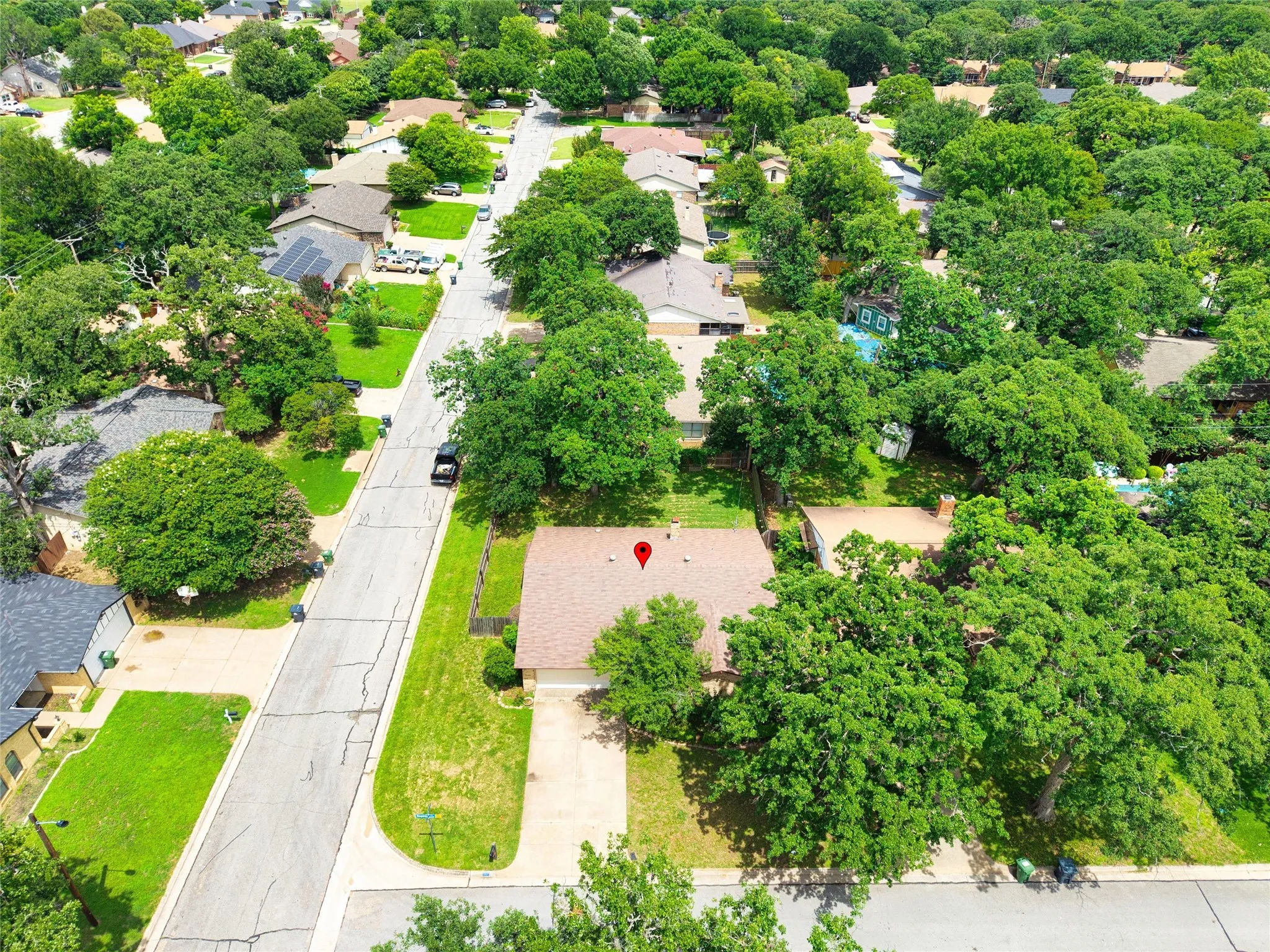 Single Family Residence For Sale in Tarrant County , 5601 Kingstree Court, Arlington, Texas 76017, 3 Bedroom, 2 Bathroom, 2 Garage spaces, 1,612 Sqft, built in 1982, mls#21302803, Real Estate Agent in Arlington, Homes For Sale in Tarrant county, Homes For Sale in Arlington, Realtor in Arlington Texas, Real Estate Brokerage Independent Realty Texas, Luminita Cordes Realtor