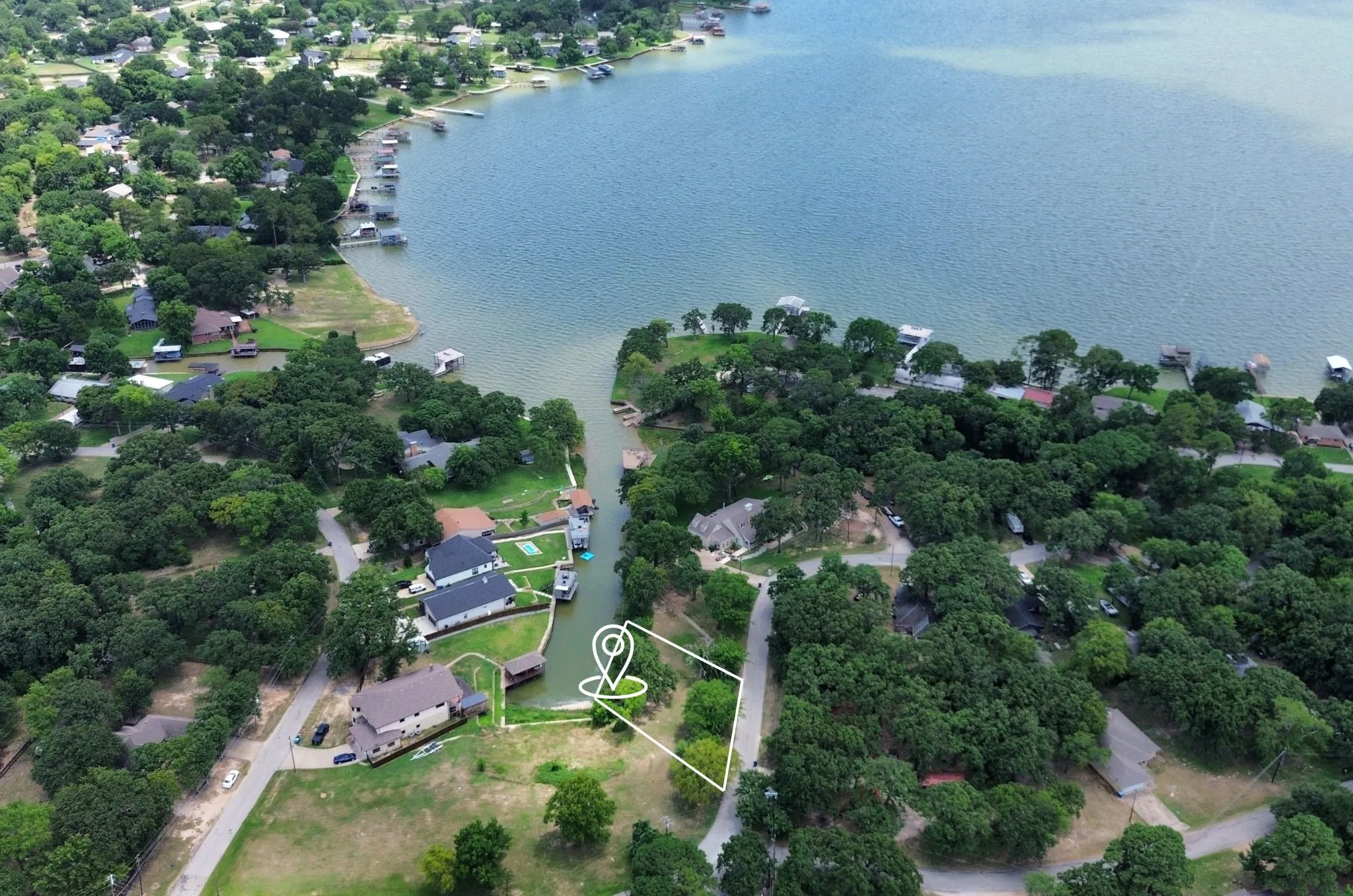 Unimproved Land For Sale in Henderson County , Lot 203 Seaside Drive, Gun Barrel City, Texas 75156, 0, 0, Garage spaces, 0 Sqft, built in 0, Price $250,000, mls#21303655, Real Estate Agent in Gun Barrel City, Homes For Sale in Henderson county, Homes For Sale in Gun Barrel City, Realtor in Gun Barrel City Texas, Real Estate Brokerage Independent Realty Texas, Luminita Cordes Realtor