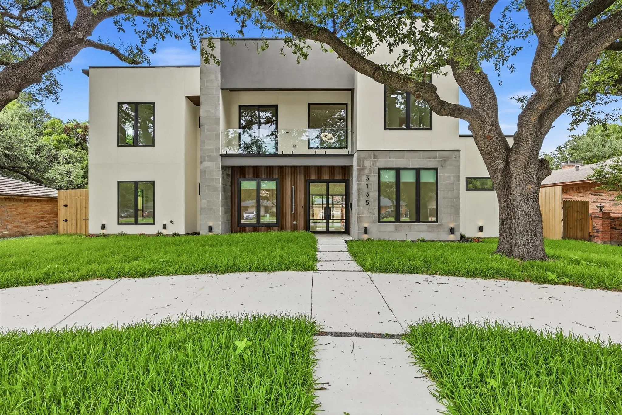 Single Family Residence For Rent in Dallas County , 3135 Walnut Hill Lane, Dallas, Texas 75229, 6 Bedroom, 6 Bathroom, 2 Garage spaces, 4,278 Sqft, built in 1968, mls#21303334, Real Estate Agent in Dallas, Homes For Rent in Dallas county, Homes For Rent in Dallas, Realtor in Dallas Texas, Real Estate Brokerage Independent Realty Texas, Luminita Cordes Realtor