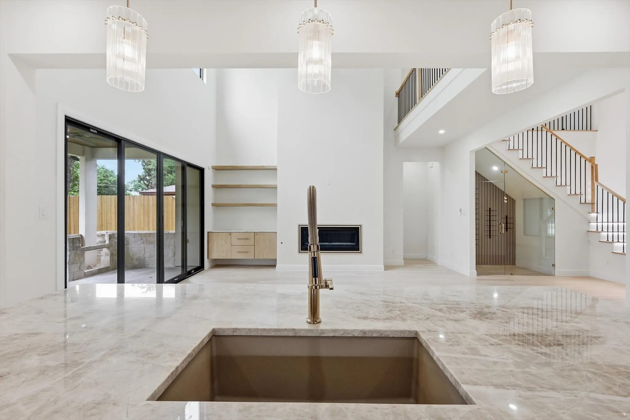 Single Family Residence For Rent in Dallas County , 3135 Walnut Hill Lane, Dallas, Texas 75229, 6 Bedroom, 6 Bathroom, 2 Garage spaces, 4,278 Sqft, built in 1968, mls#21303334, Real Estate Agent in Dallas, Homes For Rent in Dallas county, Homes For Rent in Dallas, Realtor in Dallas Texas, Real Estate Brokerage Independent Realty Texas, Luminita Cordes Realtor