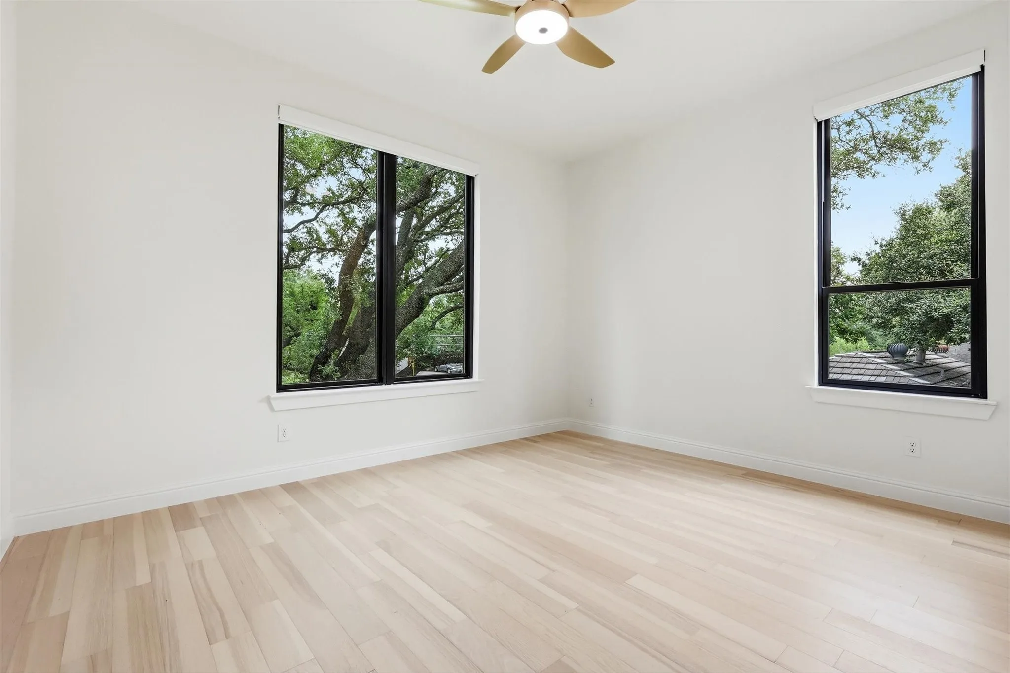 Single Family Residence For Rent in Dallas County , 3135 Walnut Hill Lane, Dallas, Texas 75229, 6 Bedroom, 6 Bathroom, 2 Garage spaces, 4,278 Sqft, built in 1968, mls#21303334, Real Estate Agent in Dallas, Homes For Rent in Dallas county, Homes For Rent in Dallas, Realtor in Dallas Texas, Real Estate Brokerage Independent Realty Texas, Luminita Cordes Realtor