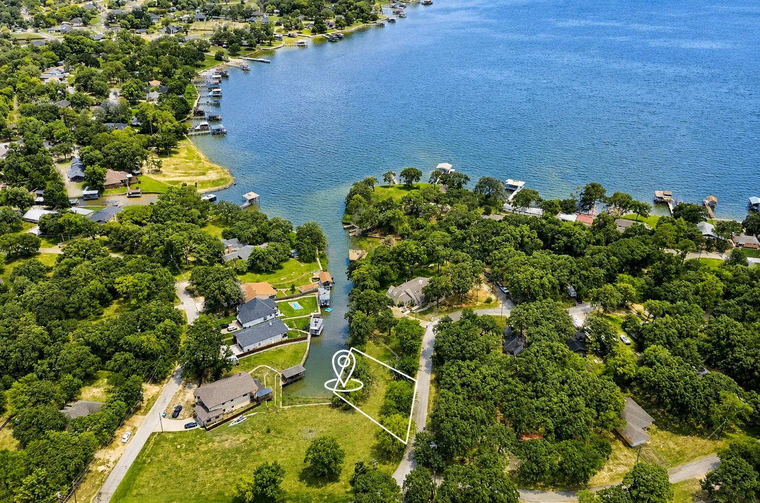 Unimproved Land For Sale in Henderson County , LOT 202 & 203 Seaside Drive, Gun Barrel City, Texas 75156, 0, 0, Garage spaces, 0 Sqft, built in 0, Price $475,000, mls#21303663, Real Estate Agent in Gun Barrel City, Homes For Sale in Henderson county, Homes For Sale in Gun Barrel City, Realtor in Gun Barrel City Texas, Real Estate Brokerage Independent Realty Texas, Luminita Cordes Realtor