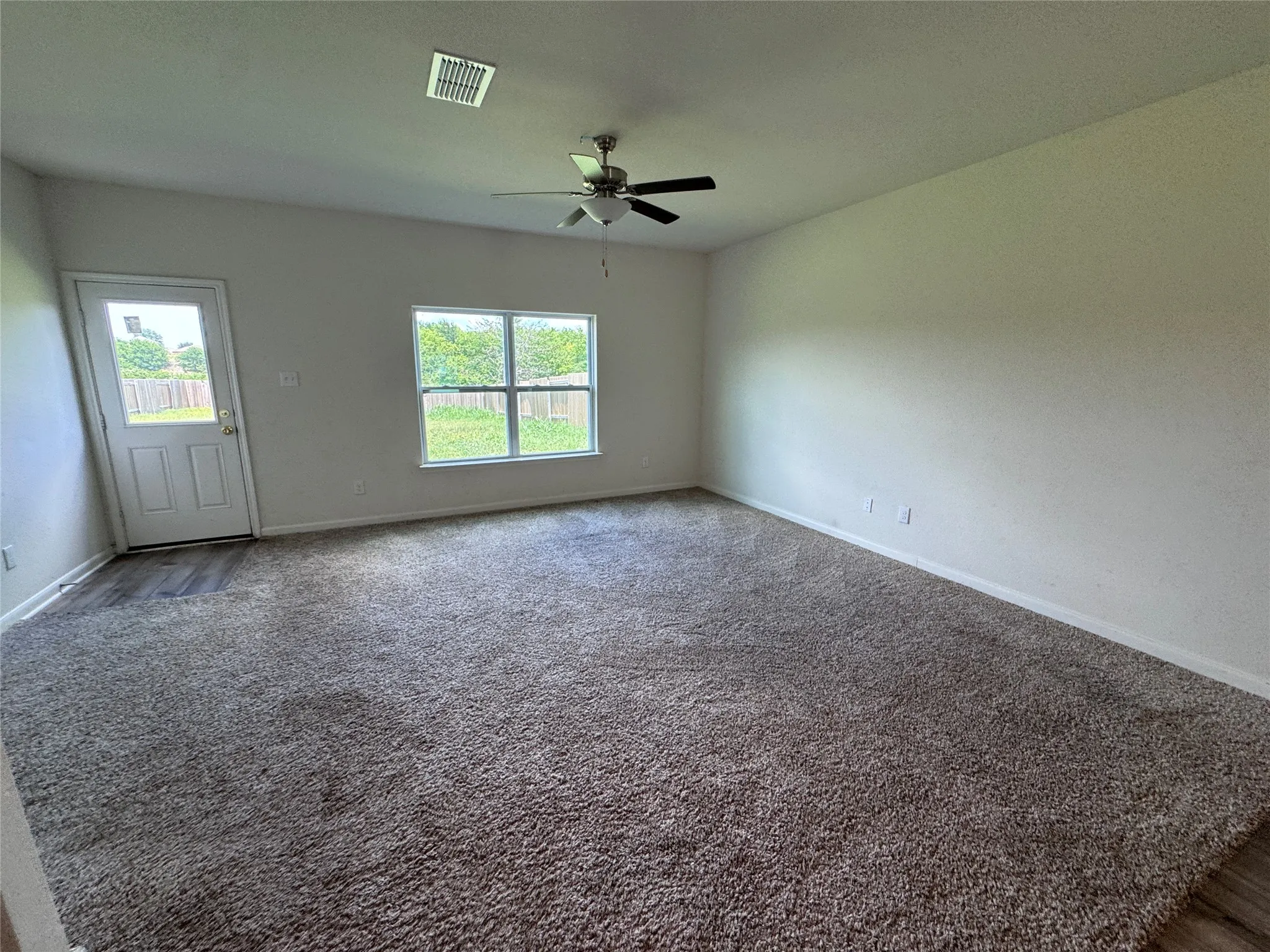 Single Family Residence For Sale in Wise County , 152 Banjo Trail, Newark, Texas 76071, 5 Bedroom, 3 Bathroom, 2 Garage spaces, 2,708 Sqft, built in 2022, mls#21303178, Real Estate Agent in Newark, Homes For Sale in Wise county, Homes For Sale in Newark, Realtor in Newark Texas, Real Estate Brokerage Independent Realty Texas, Luminita Cordes Realtor