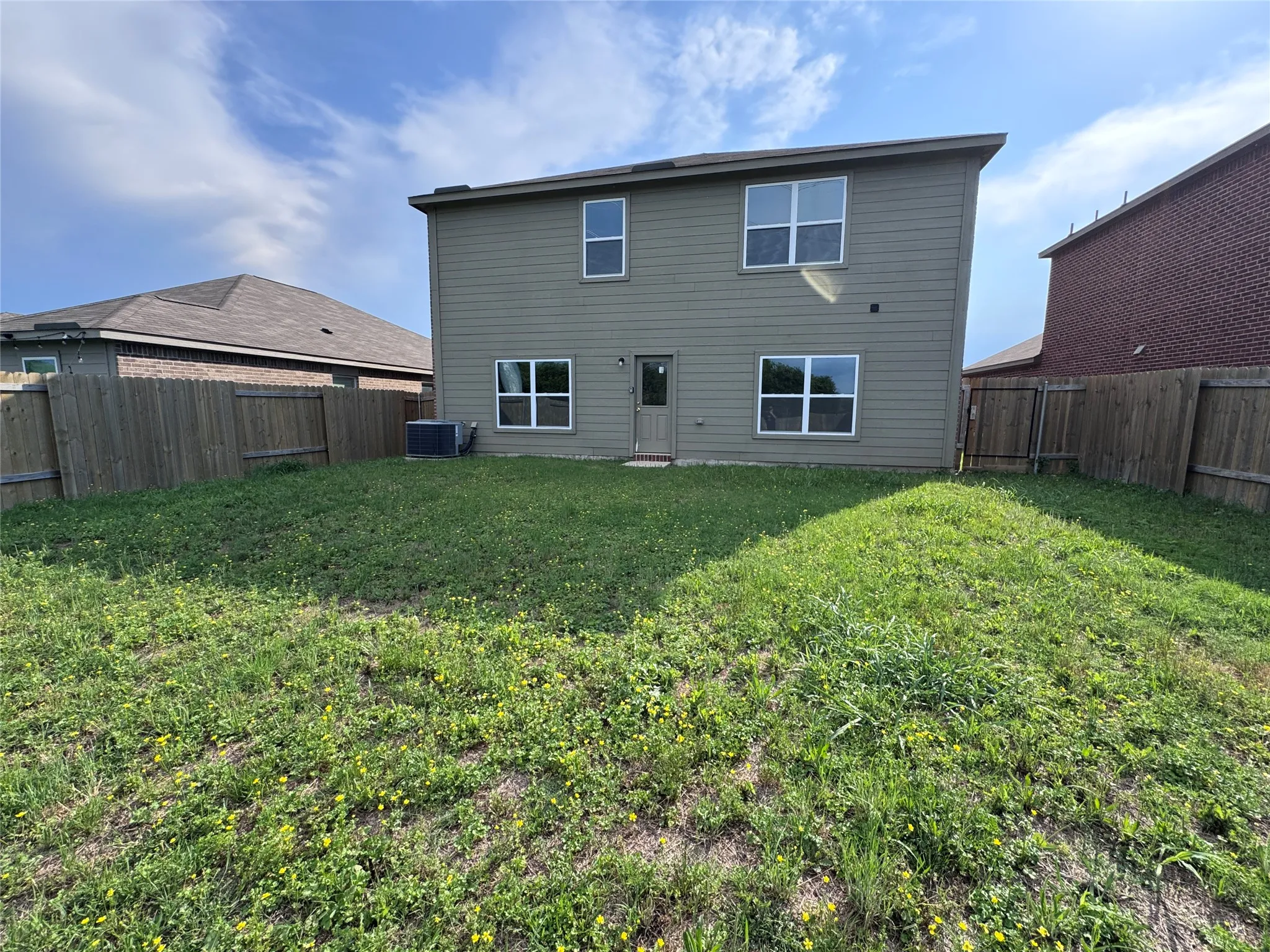 Single Family Residence For Sale in Wise County , 152 Banjo Trail, Newark, Texas 76071, 5 Bedroom, 3 Bathroom, 2 Garage spaces, 2,708 Sqft, built in 2022, mls#21303178, Real Estate Agent in Newark, Homes For Sale in Wise county, Homes For Sale in Newark, Realtor in Newark Texas, Real Estate Brokerage Independent Realty Texas, Luminita Cordes Realtor