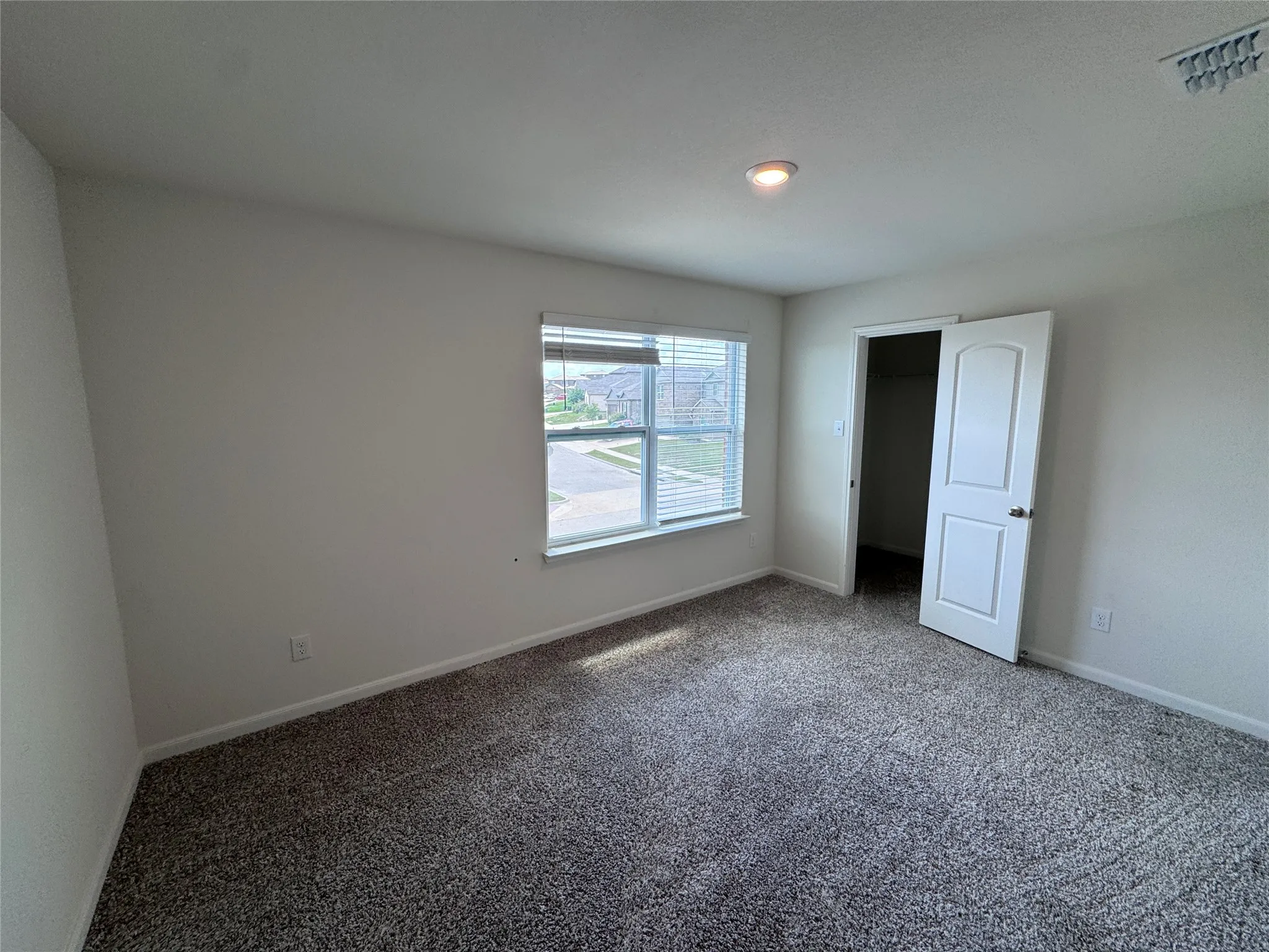 Single Family Residence For Sale in Wise County , 152 Banjo Trail, Newark, Texas 76071, 5 Bedroom, 3 Bathroom, 2 Garage spaces, 2,708 Sqft, built in 2022, mls#21303178, Real Estate Agent in Newark, Homes For Sale in Wise county, Homes For Sale in Newark, Realtor in Newark Texas, Real Estate Brokerage Independent Realty Texas, Luminita Cordes Realtor