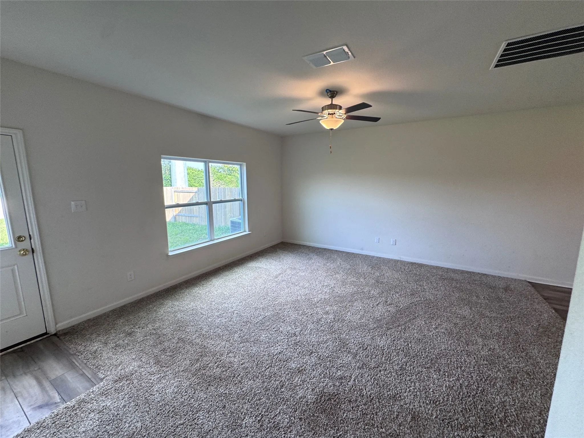 Single Family Residence For Sale in Wise County , 152 Banjo Trail, Newark, Texas 76071, 5 Bedroom, 3 Bathroom, 2 Garage spaces, 2,708 Sqft, built in 2022, mls#21303178, Real Estate Agent in Newark, Homes For Sale in Wise county, Homes For Sale in Newark, Realtor in Newark Texas, Real Estate Brokerage Independent Realty Texas, Luminita Cordes Realtor