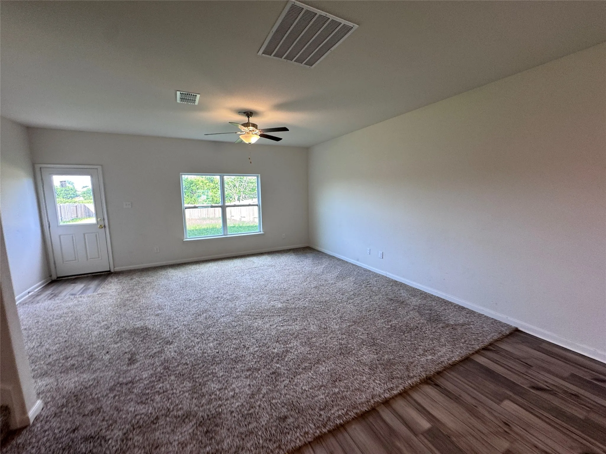 Single Family Residence For Sale in Wise County , 152 Banjo Trail, Newark, Texas 76071, 5 Bedroom, 3 Bathroom, 2 Garage spaces, 2,708 Sqft, built in 2022, mls#21303178, Real Estate Agent in Newark, Homes For Sale in Wise county, Homes For Sale in Newark, Realtor in Newark Texas, Real Estate Brokerage Independent Realty Texas, Luminita Cordes Realtor